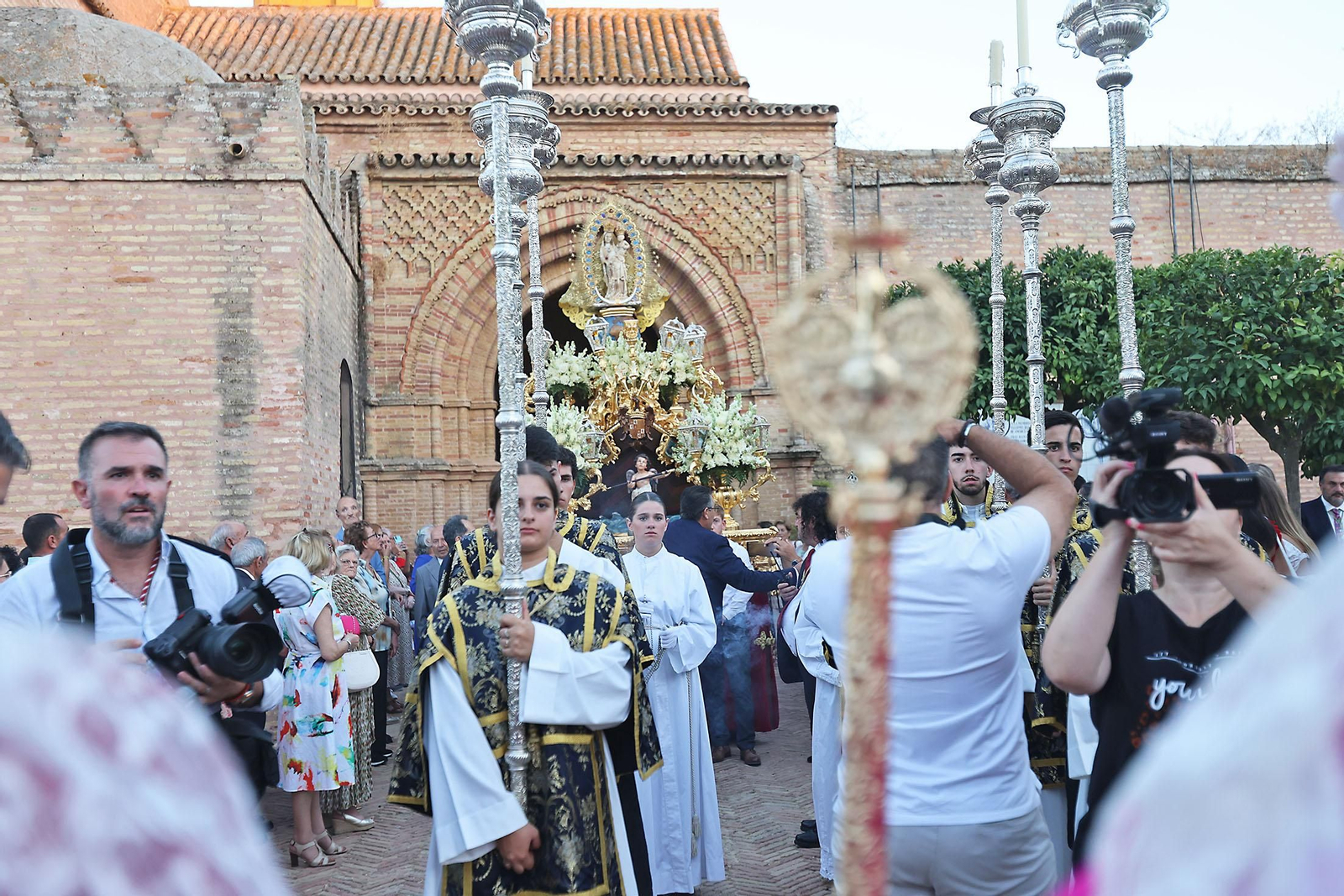 Imágenes de la procesión de Nuestra Señora de los Milagros en Palos de la Frontera Imágenes de la procesión de Nuestra Señora de los Milagros en Palos de la Frontera