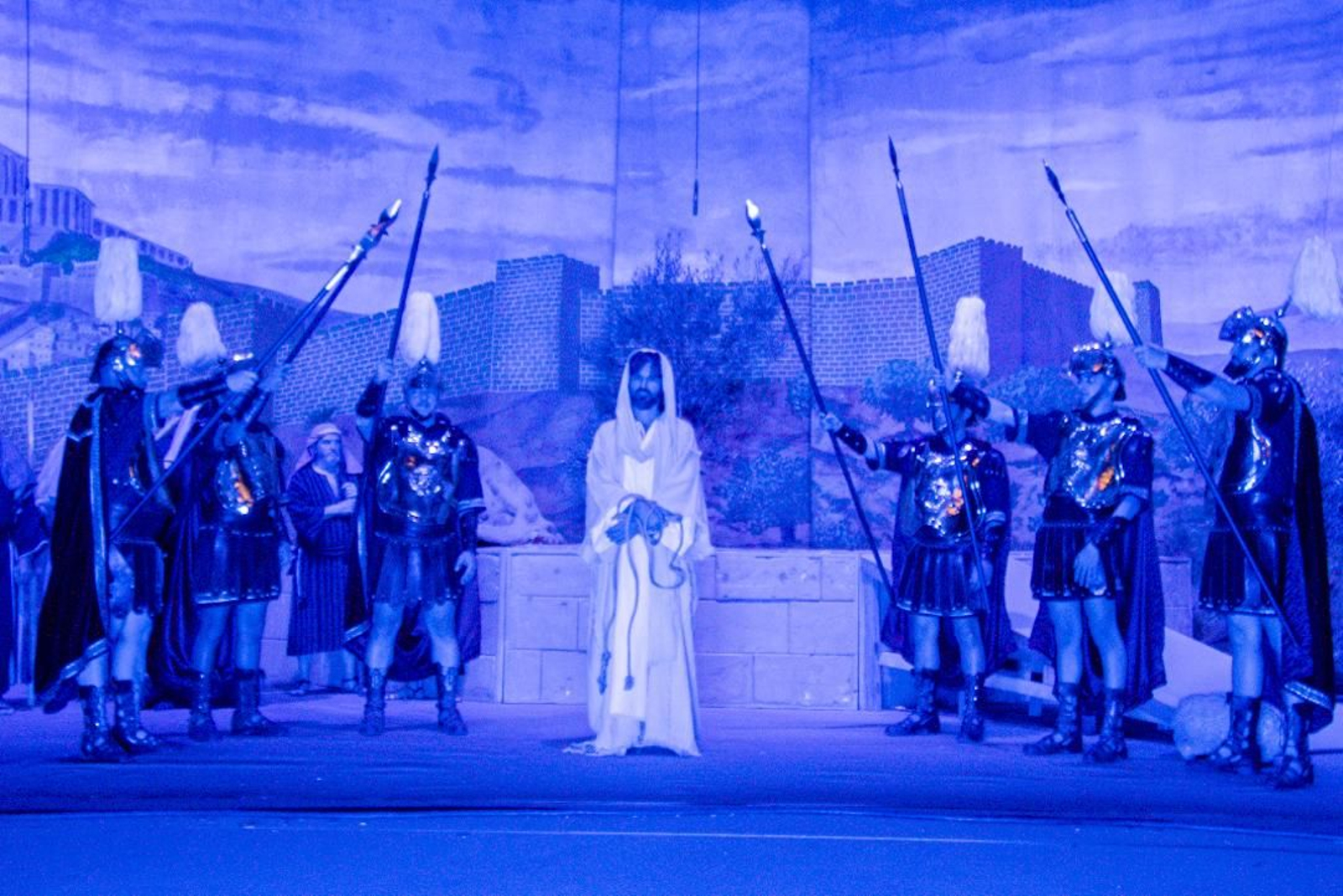 Las mejores imágenes de la representación dramática de La Pasión en Montilla