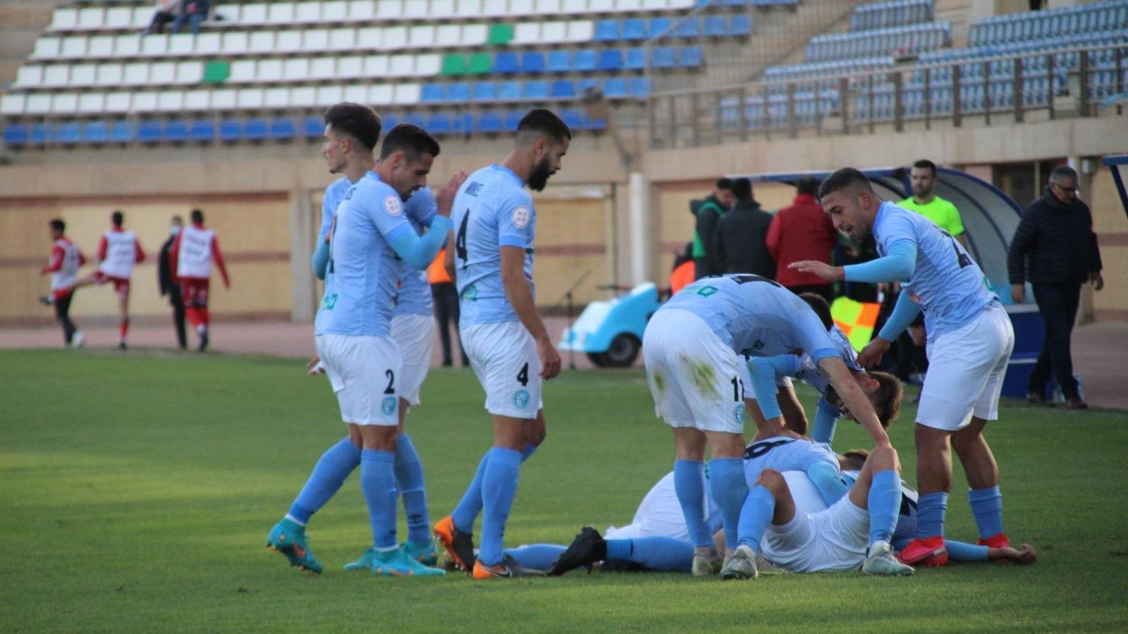 Alegría tras el gol de Sergio Montero.