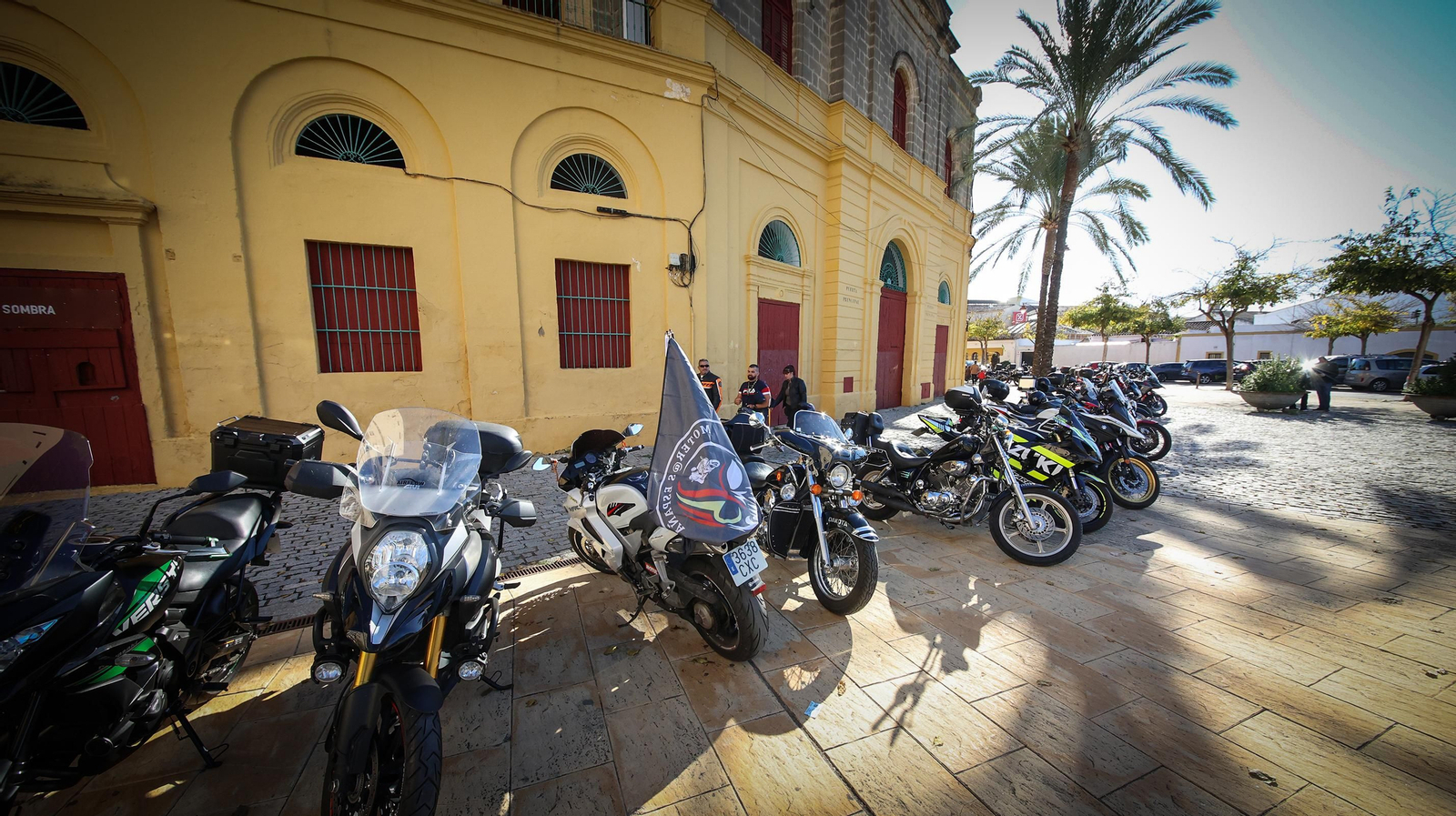 Búscate en la gran motorada solidaria celebrada en Jerez