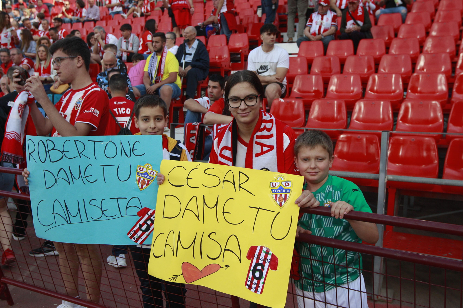 Imágenes del partido U.D. Almería-Real Valladolid C.F.