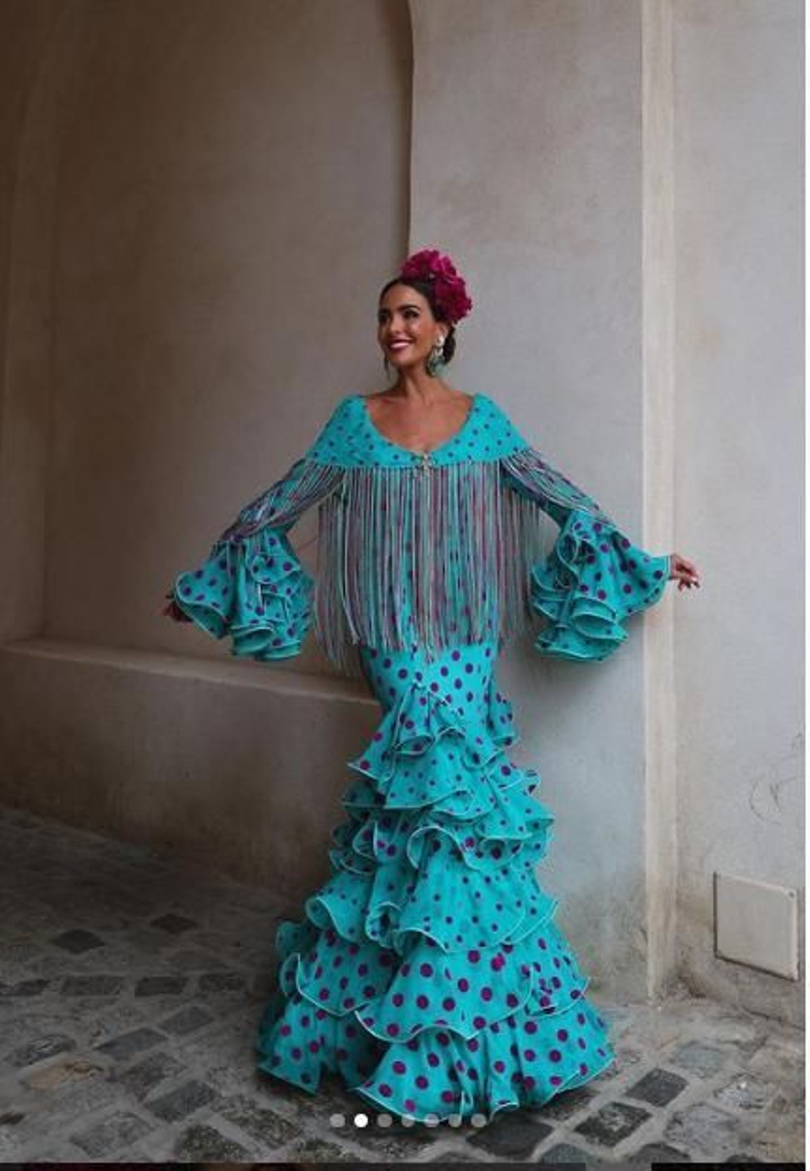 Rocío Osorno vestida de flamenca en la Feria de Abril de Sevilla.