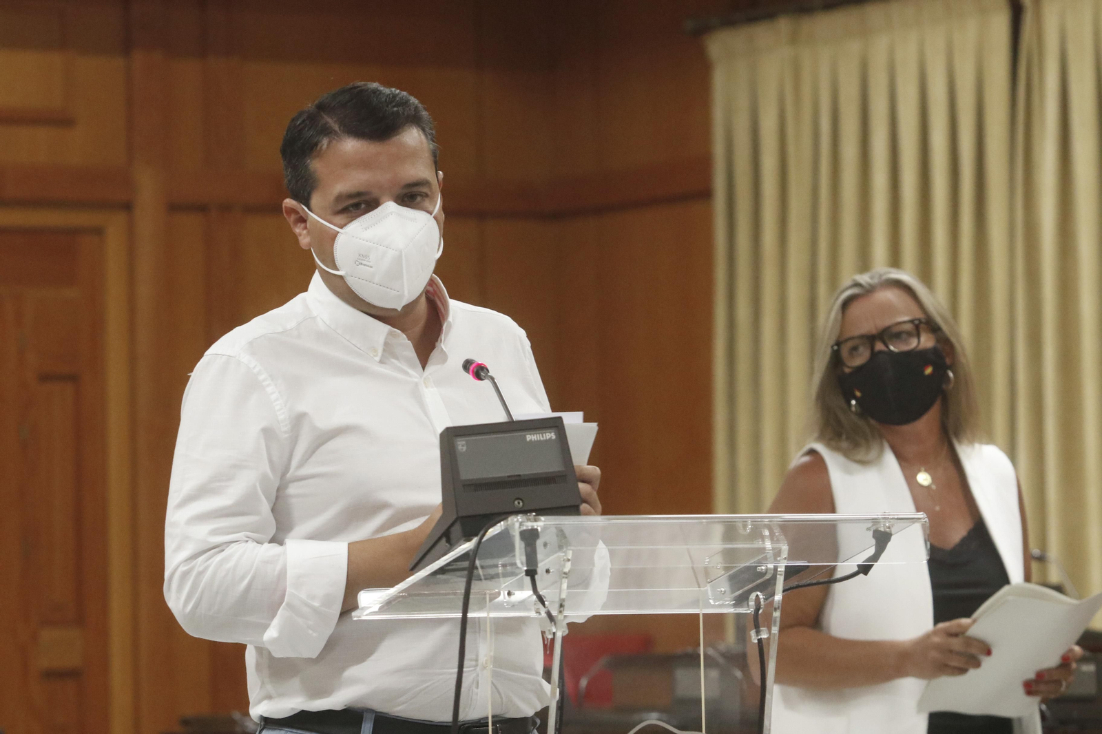 José María Bellido e Isabel Albás informan sobre el Plan AIRE.