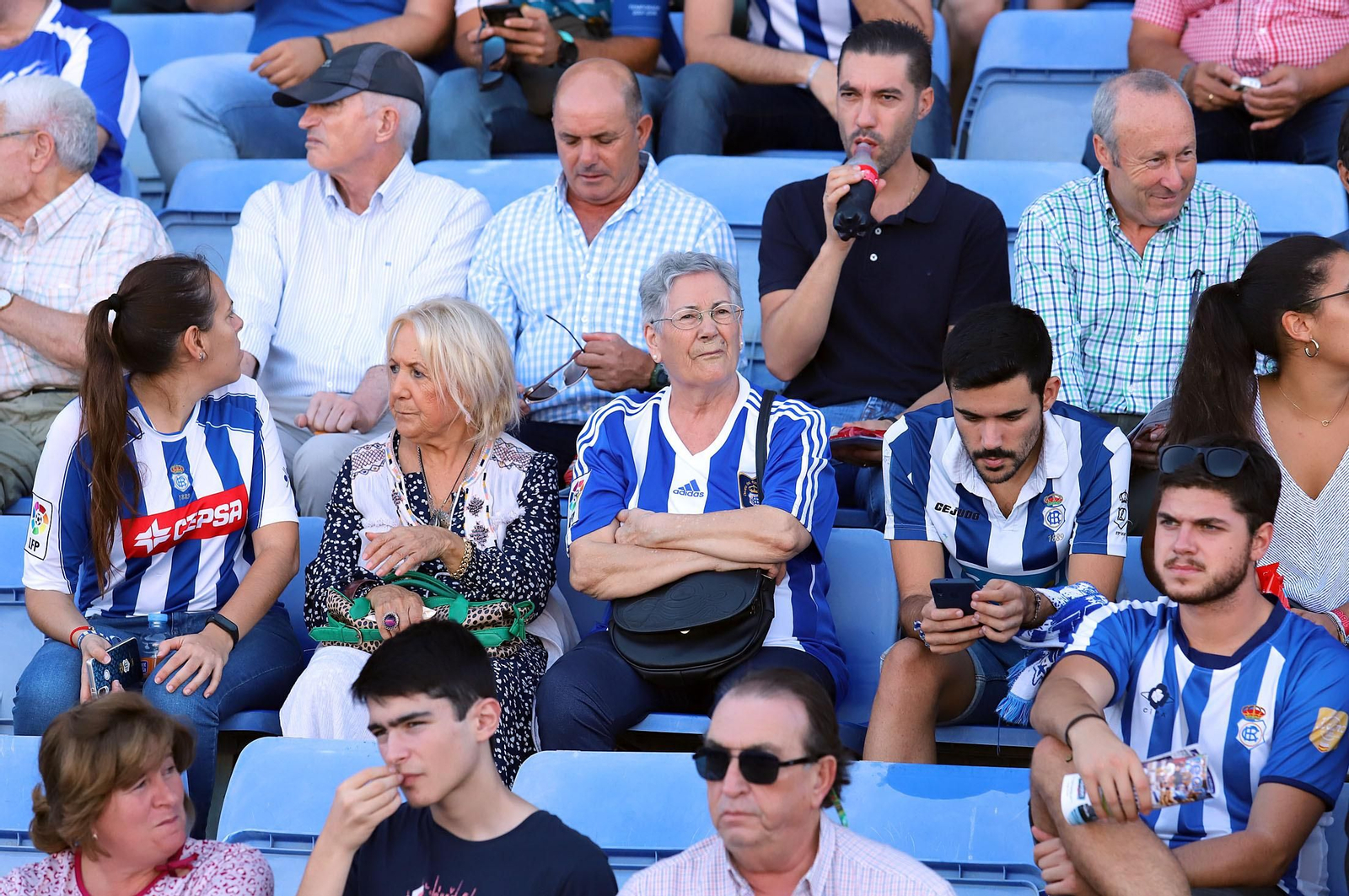 Imágenes del mejor ambiente en el Estadio Nuevo Colombino