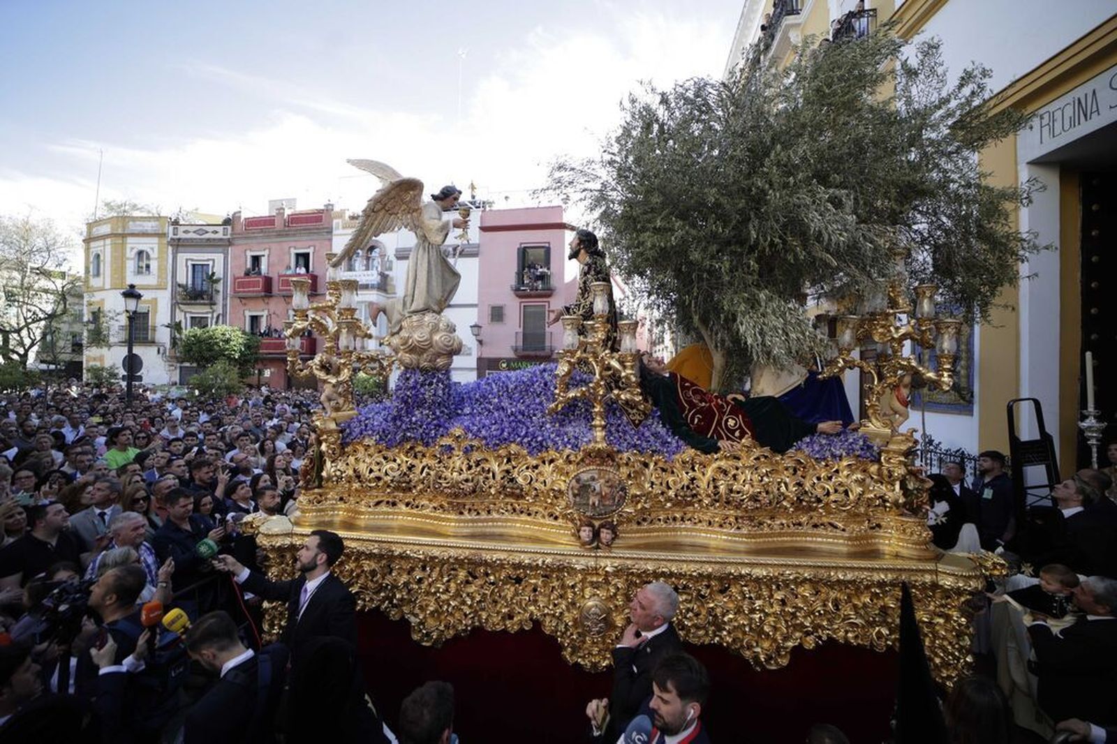 La Cruz Roja acompañará un año más al palio de la Virgen del Rosario