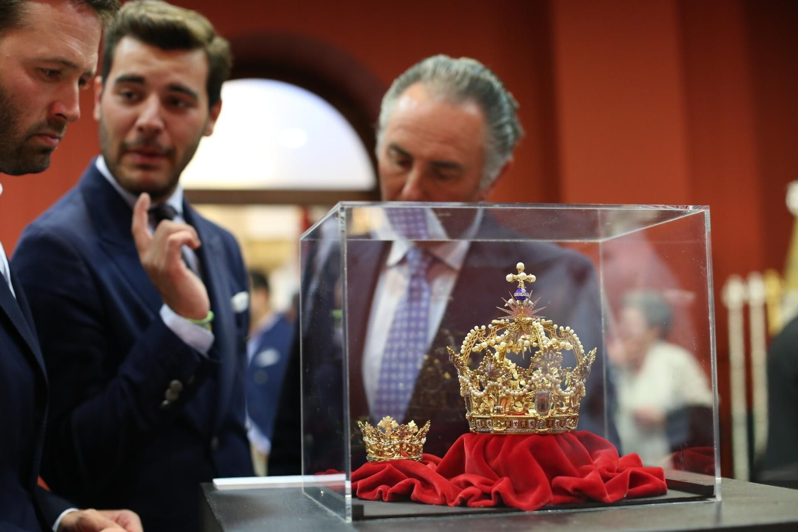 Las imágenes de la exposición de la Hermandad de Valme