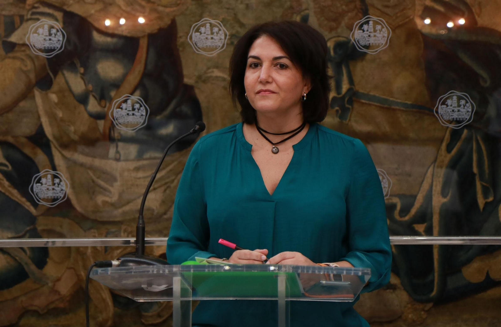 La edil de Ciudadanos Eva Timoteo en una rueda de prensa.