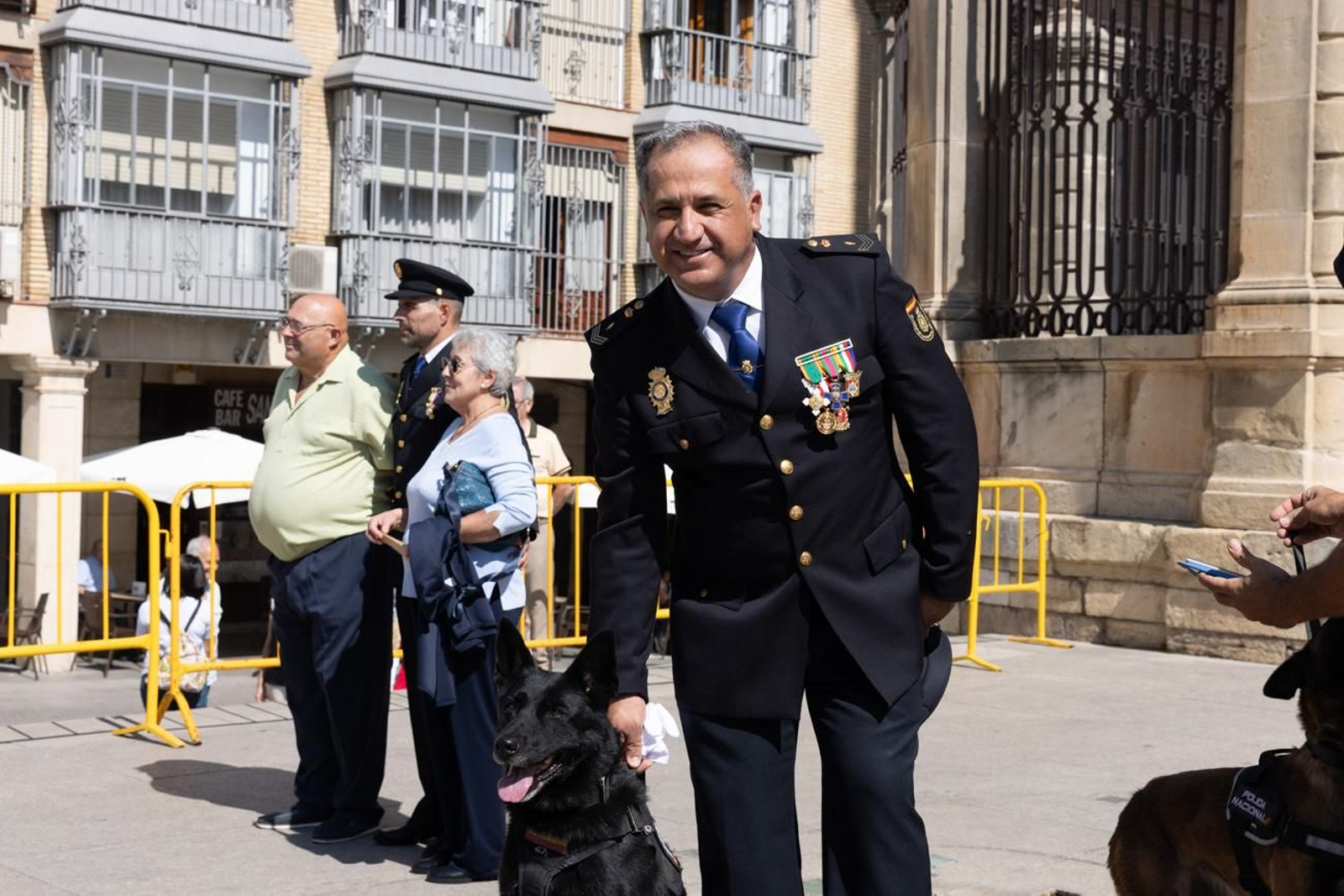 Acto por el día de la Policía Nacional, con motivo de la festividad los Santos Ángeles Custodios
