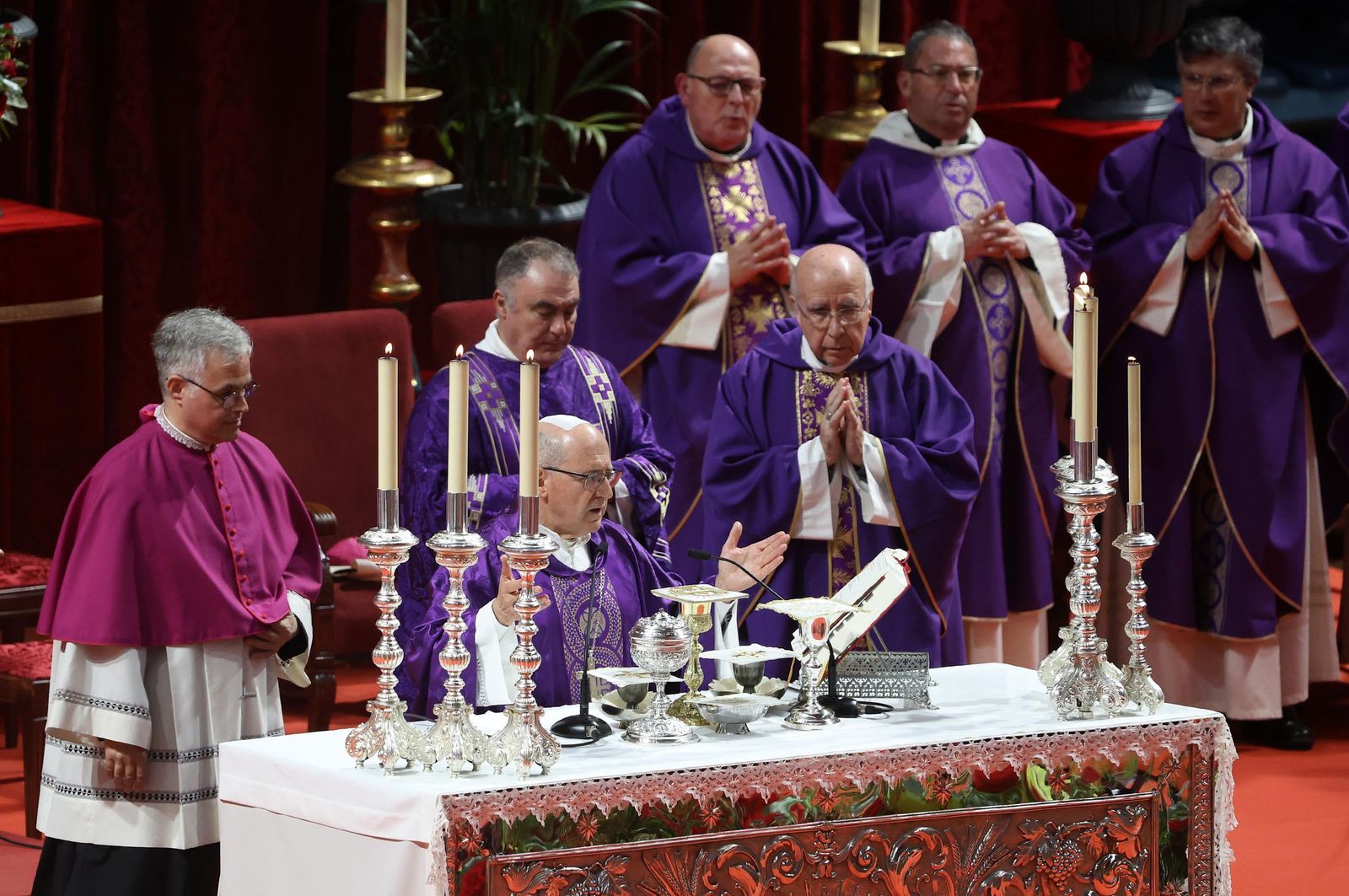Fotografías de la misa funeral por las víctimas del accidente de tren en Adamuz