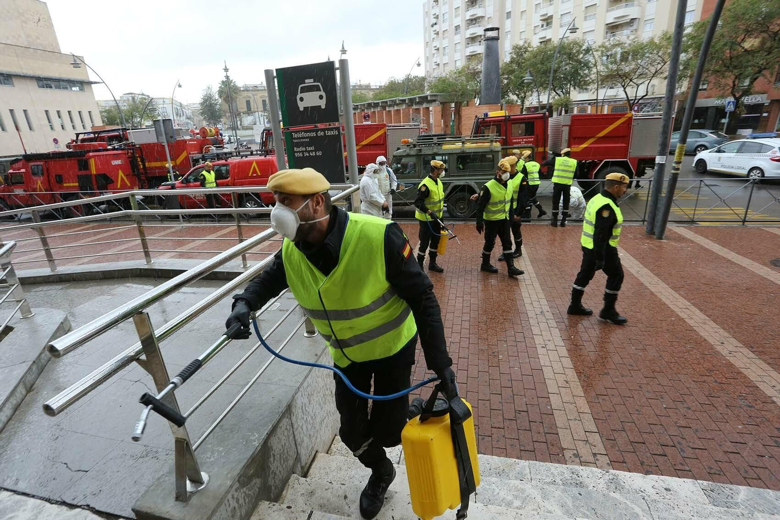 Coronavirus:Imágenes de la Unidad Militar de Emergencias actuando en Jerez