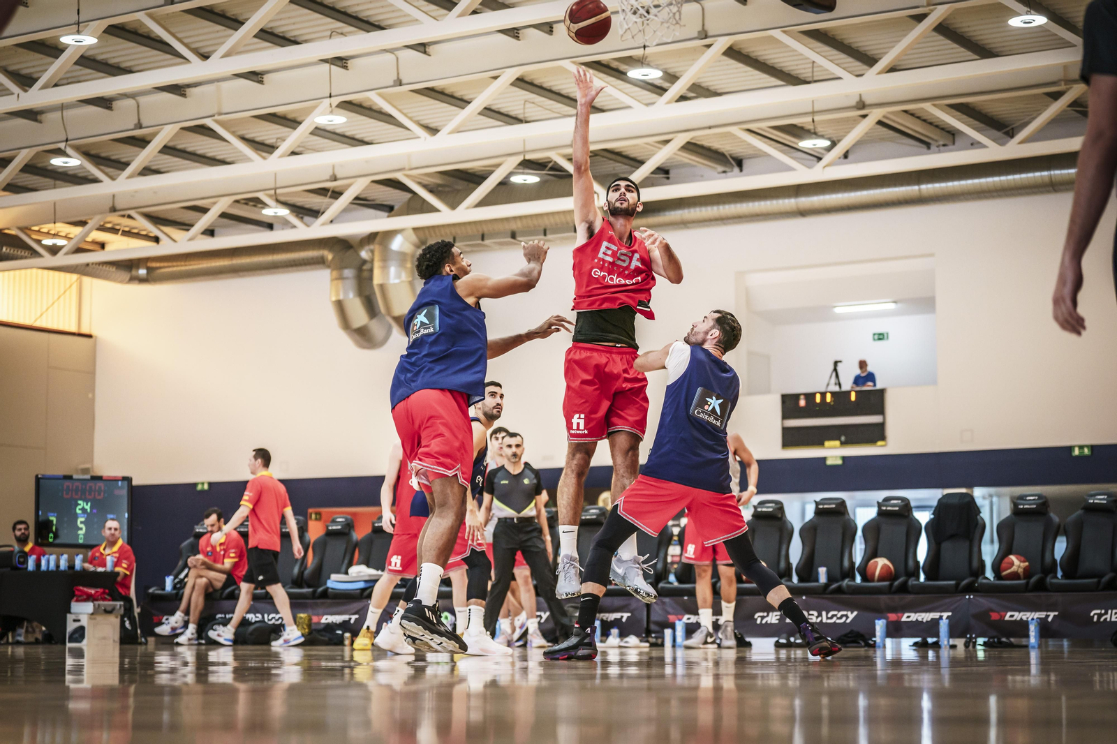 Sesión de la selección española en The Embassy