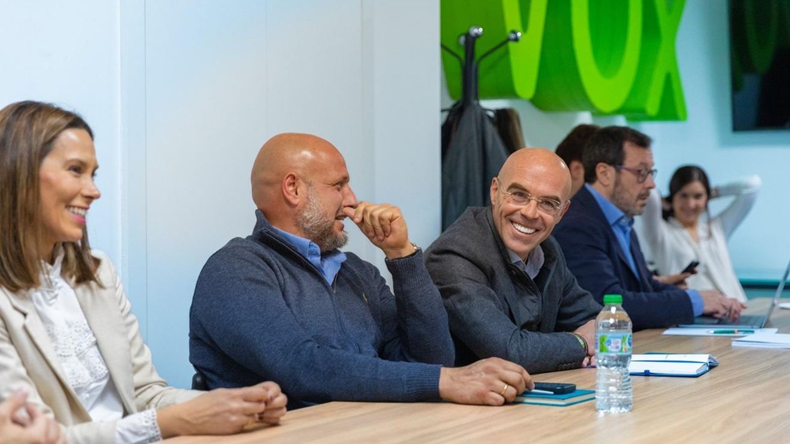 Con el jefe de la delegación europea de VOX, Jorge Buxadé, en la reunión de portavoces sectoriales