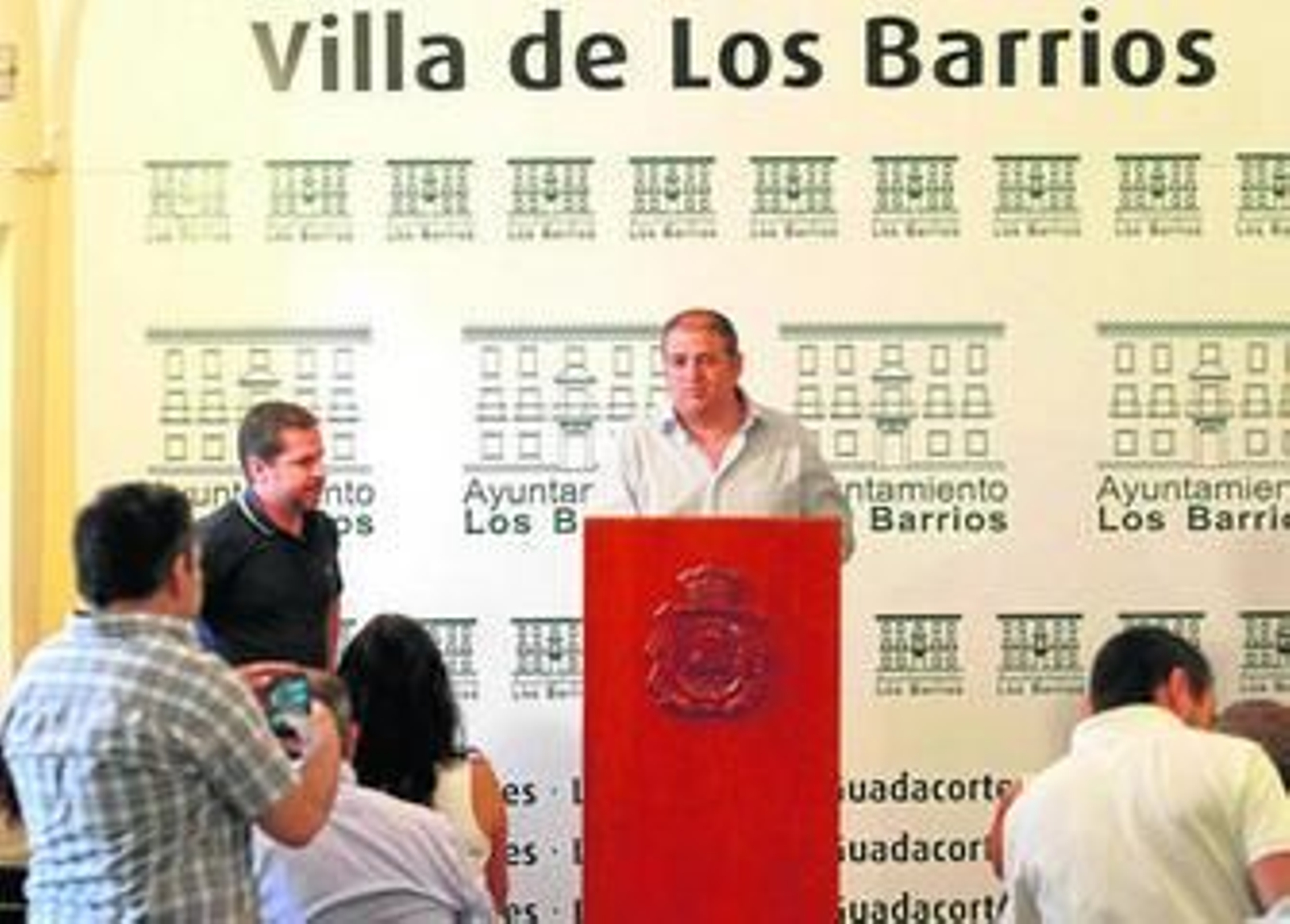 Romero y Lara, ayer en la Casa de la Cultura.