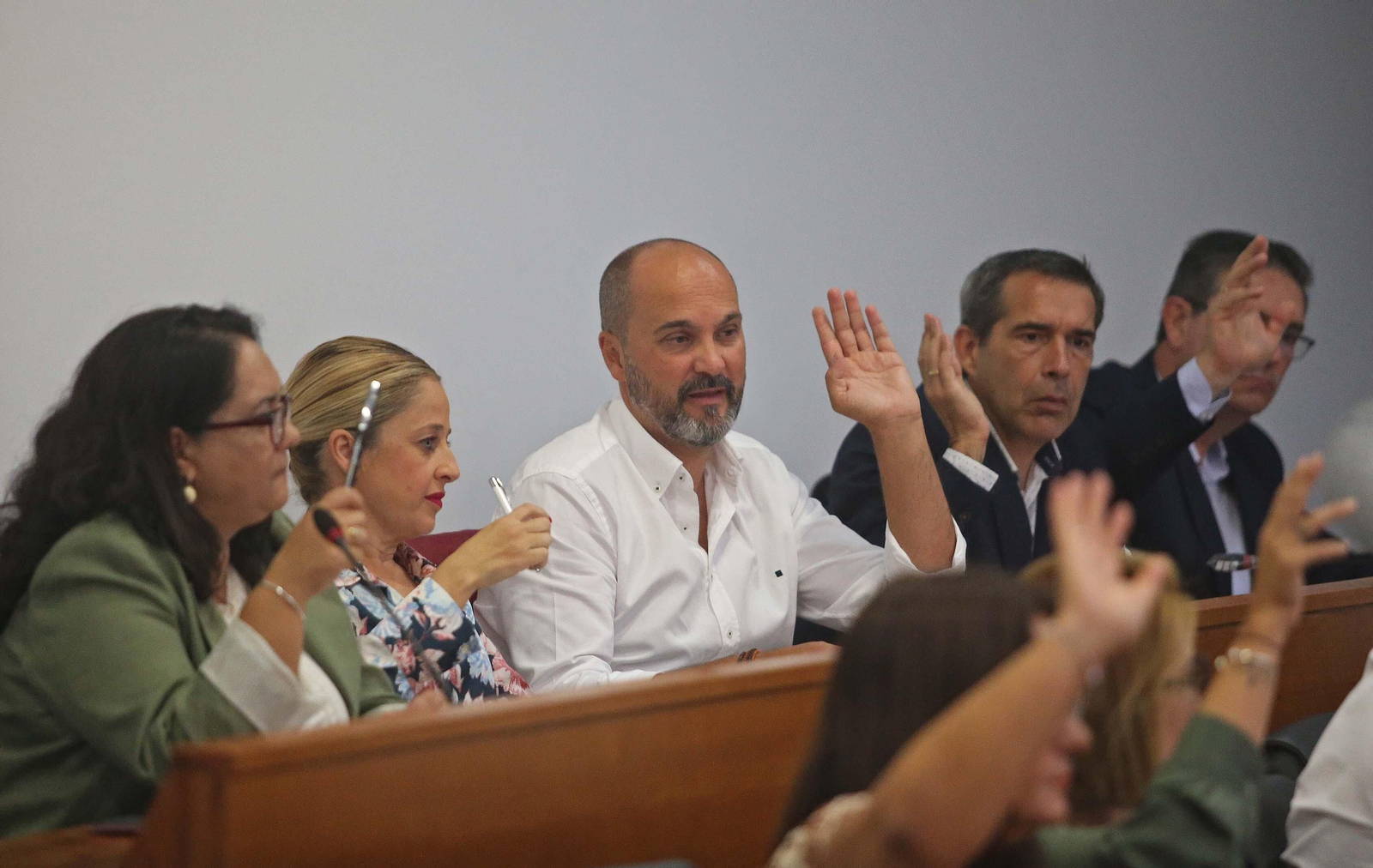 El primer pleno de organización de la Mancomunidad de Municipios del Campo de Gibraltar, en imágenes