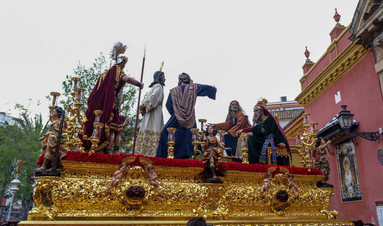 Las imágenes de la Hdad del Dulce Nombre de Sevilla Semana Santa 2024