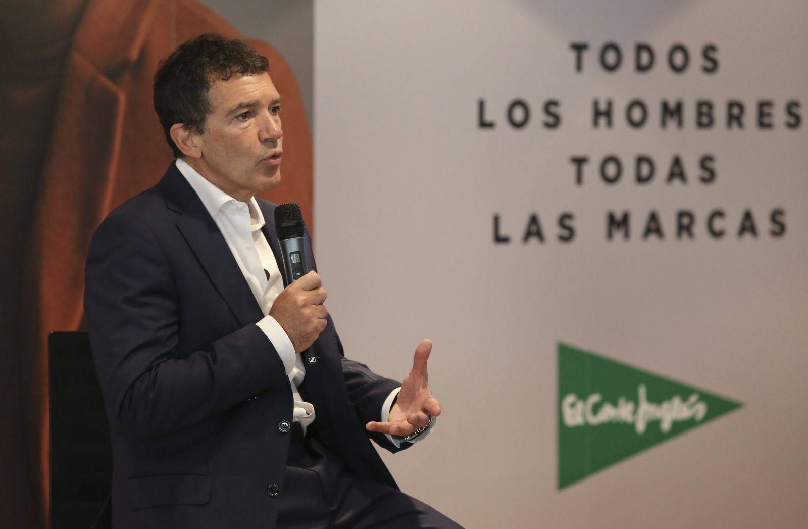 Las fotos de Antonio Banderas en la nueva campaña de moda de El Corte Inglés