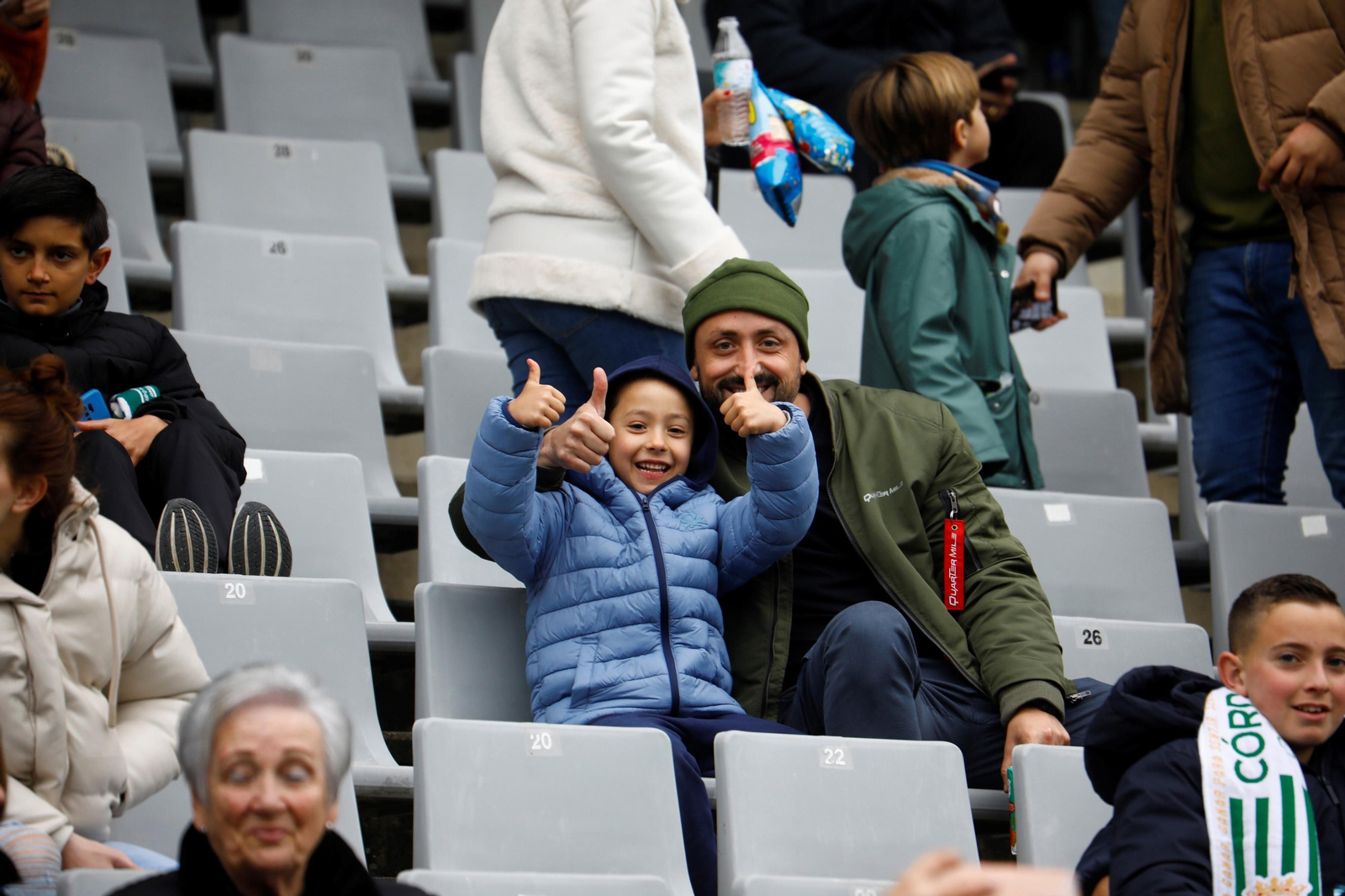 Las mejores fotos del ambiente del Córdoba CF - Melilla en El Arcángel
