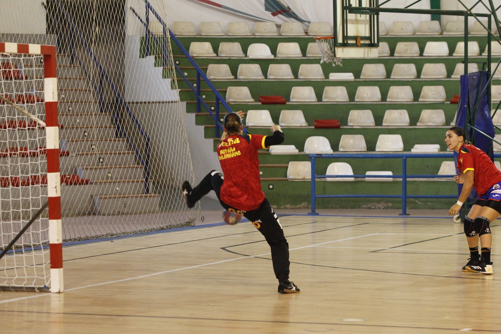 Fotogalería 'guerreras de balonmano'. Entrenamiento Selección Española