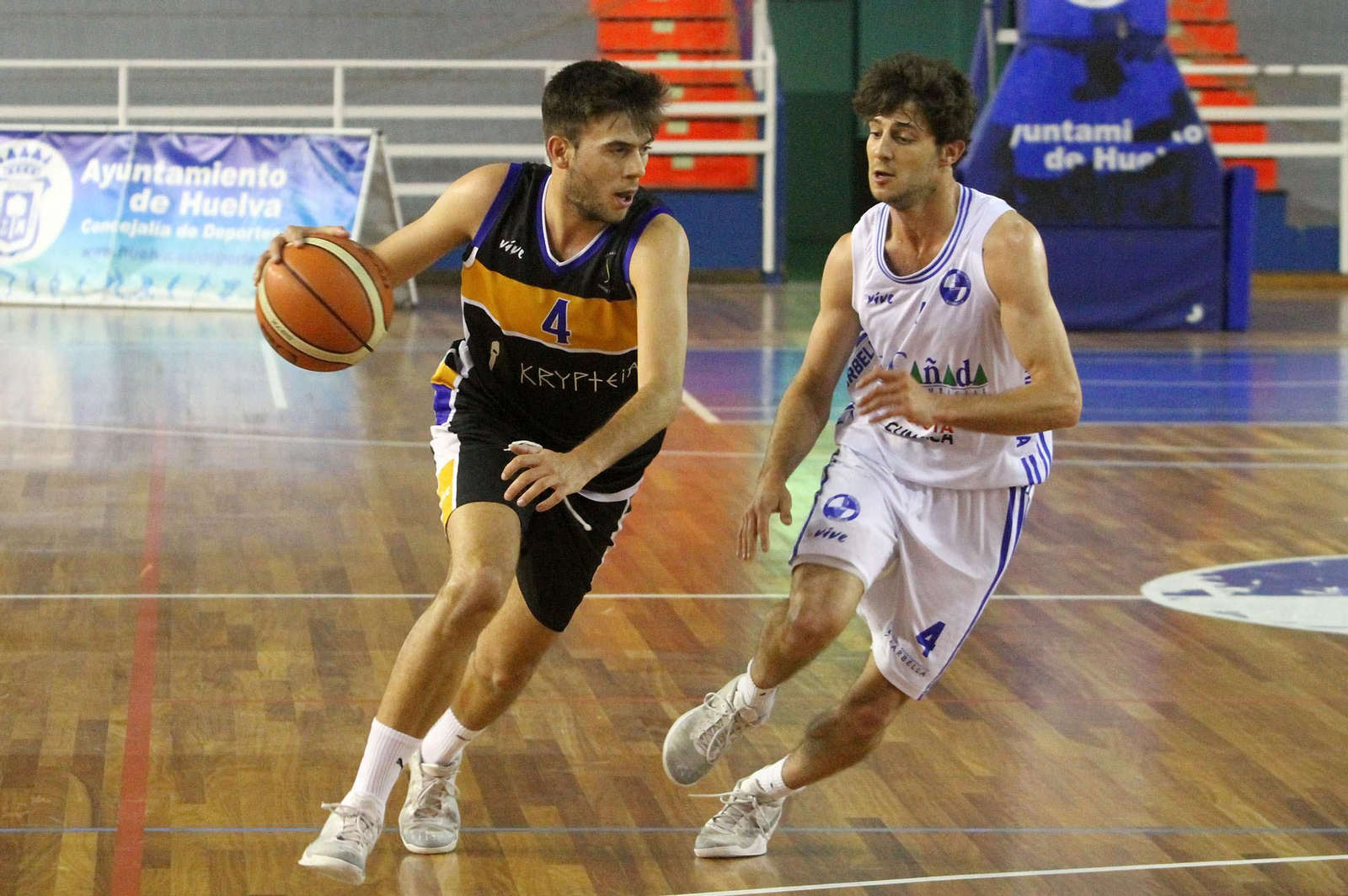 Pablo Martínez, en un partido de la temporada pasada con el Enrique Benítez.