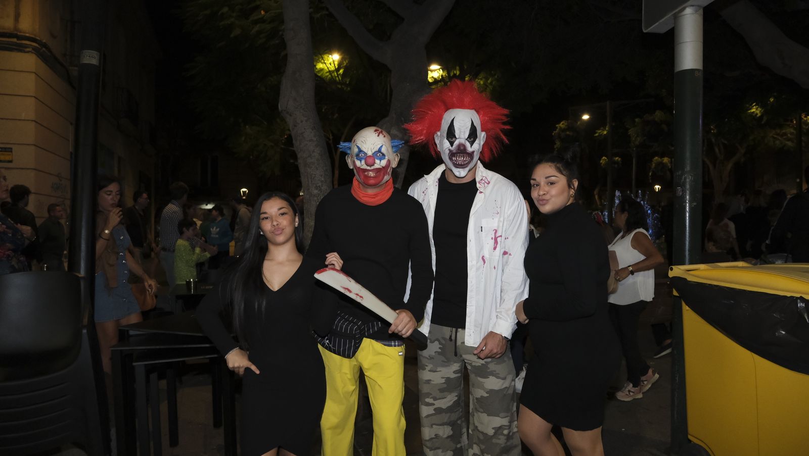 Las imágenes de la Noche en Negro en Almería, Halloween.