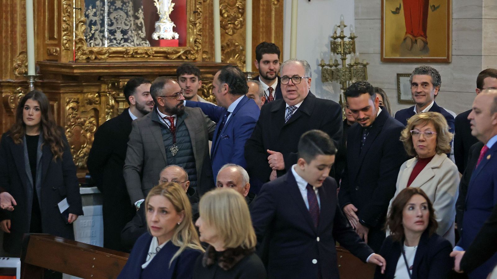 Imágenes de la bendición de María Santísima de los Enfermos y Reina de Todos los Santos