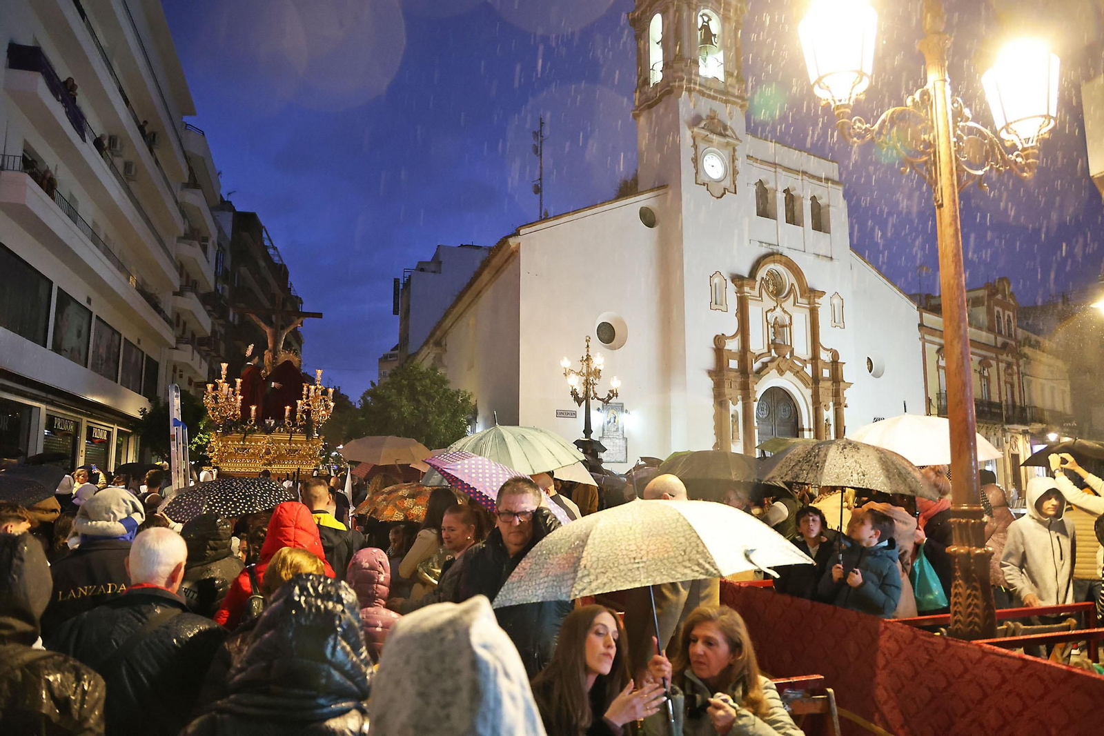 Martes Santo en Huelva: Imágenes de la Hermandad de La Lanzada