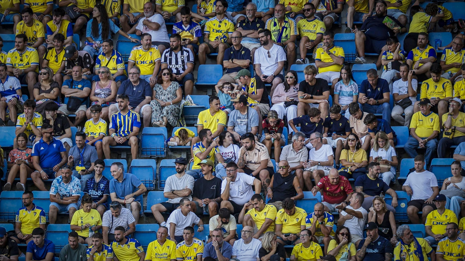 Búscate entre las fotos del partido Cádiz CF - SD Eibar