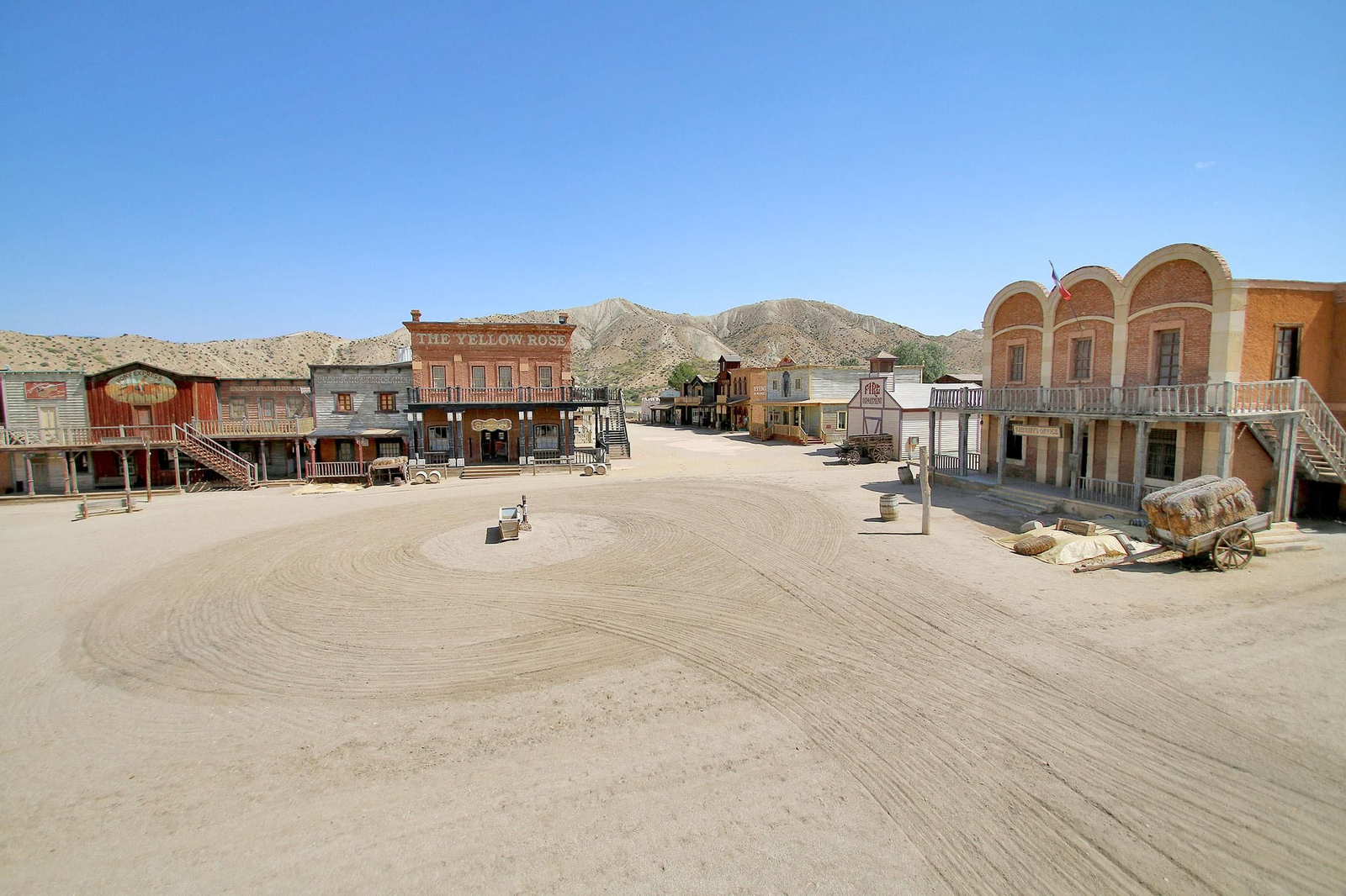 Fotogalería del Oasys Mini Hollywood sin actividad durante el coronavirus