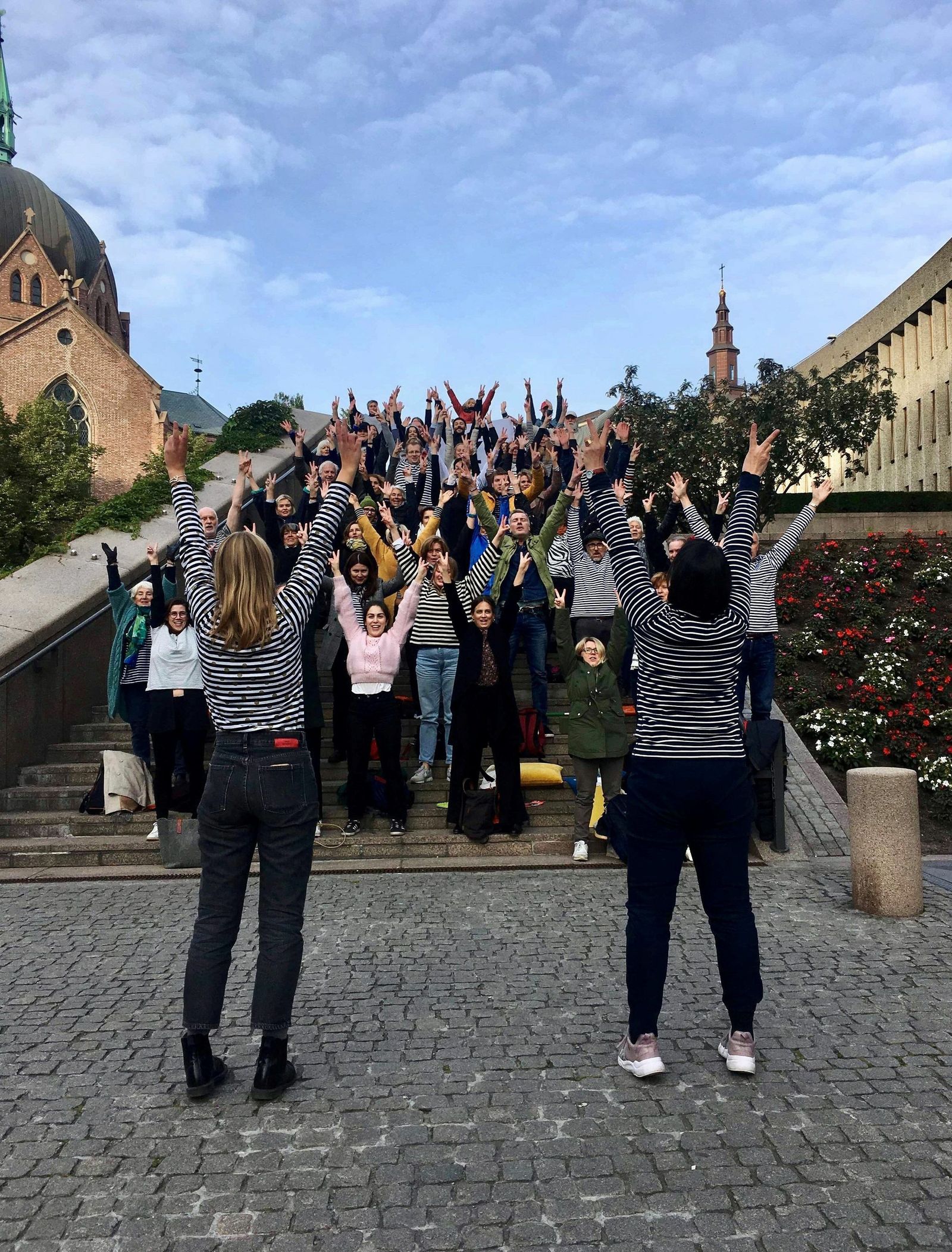 Noruega se moviliza para evitar el derribo de un edificio con murales de Picasso.