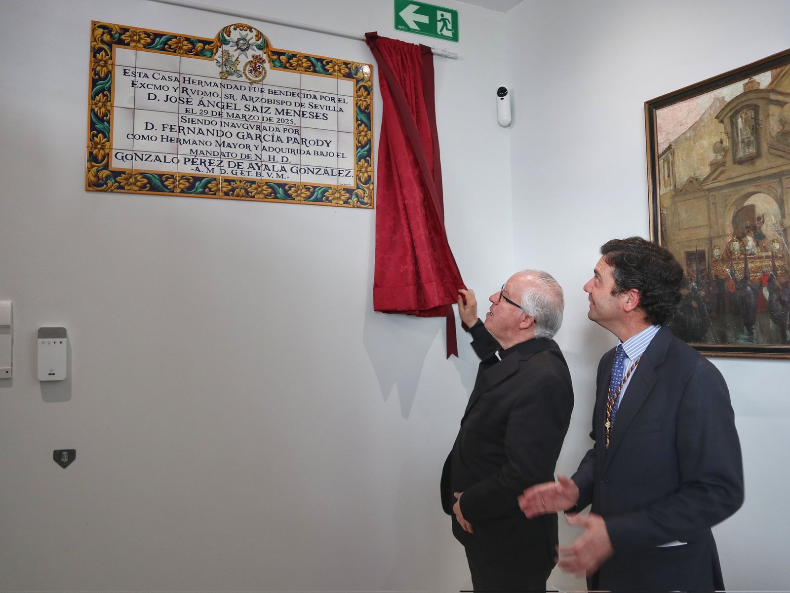 Acto de descubrimiento del retablo cerámico conmemorativo