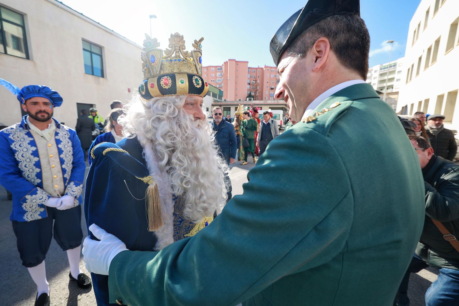 Las imágenes de la visita de los Reyes Magos a Cádiz