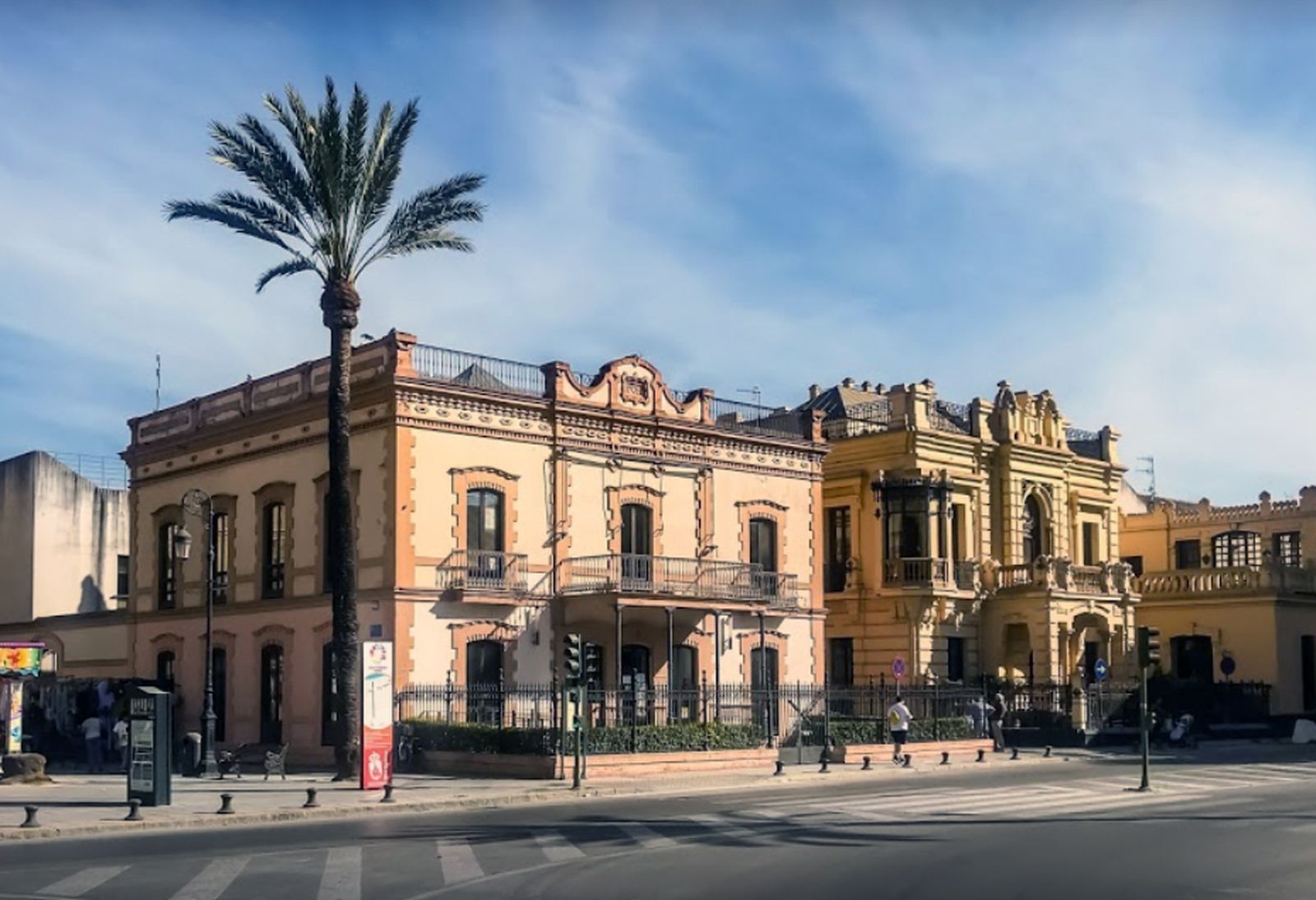 Una vista exterior de la sede de Eressan, la empresa municipal de recaudación de tributos de Sanlúcar.