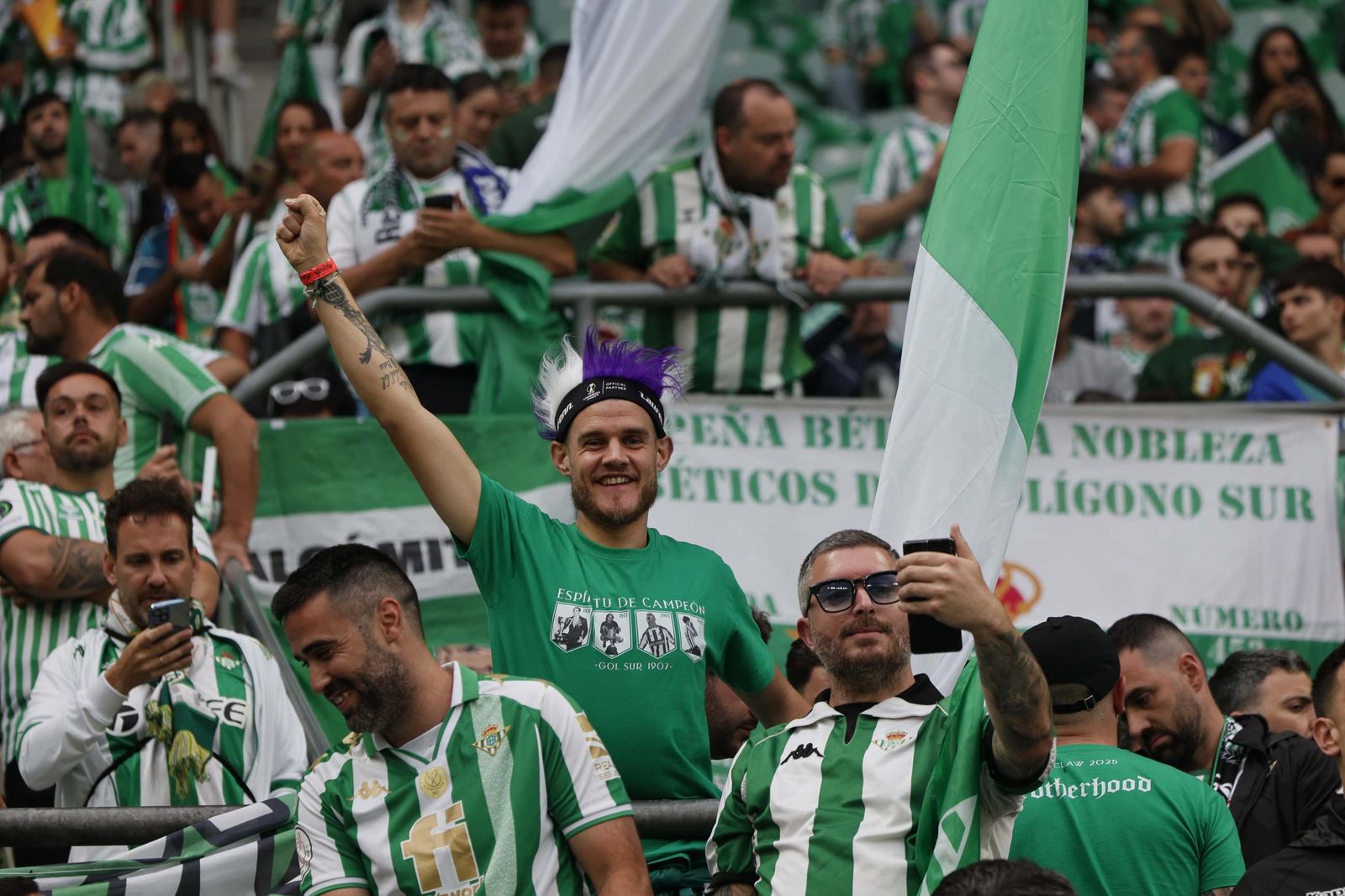 La afición del Betis en la final de la Conference League