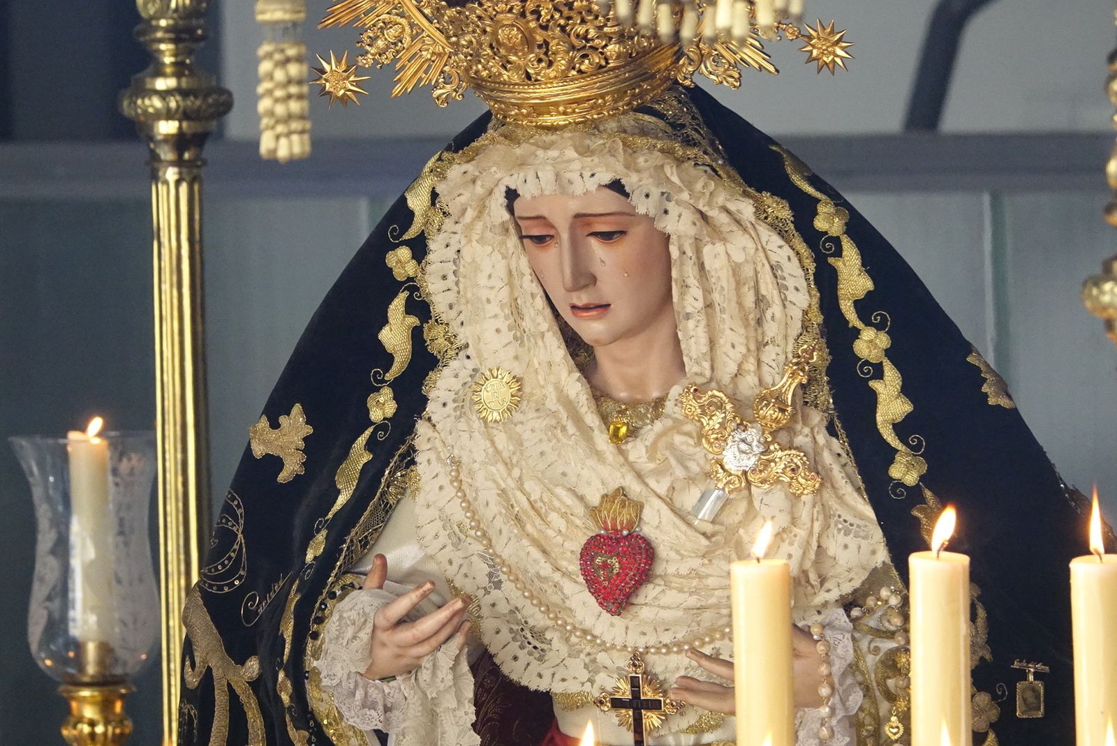 Las fotos de la cofradía del Amor, en el Viernes Santo de Málaga