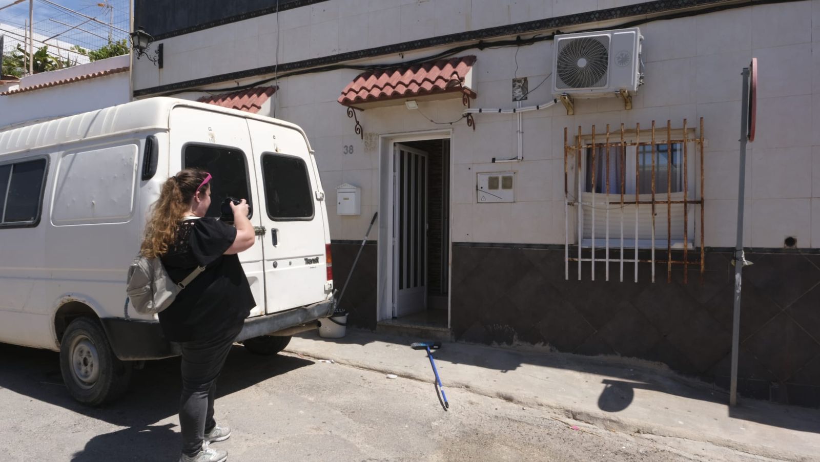 Un parricidio sacude El Ejido: un joven asesina a tiros a su madre y a ...