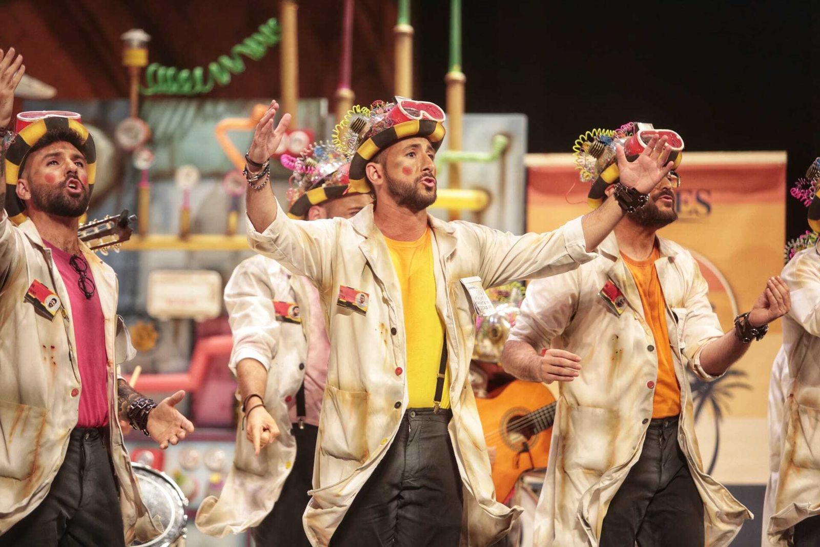 Comparsa "Me meto o no me meto".