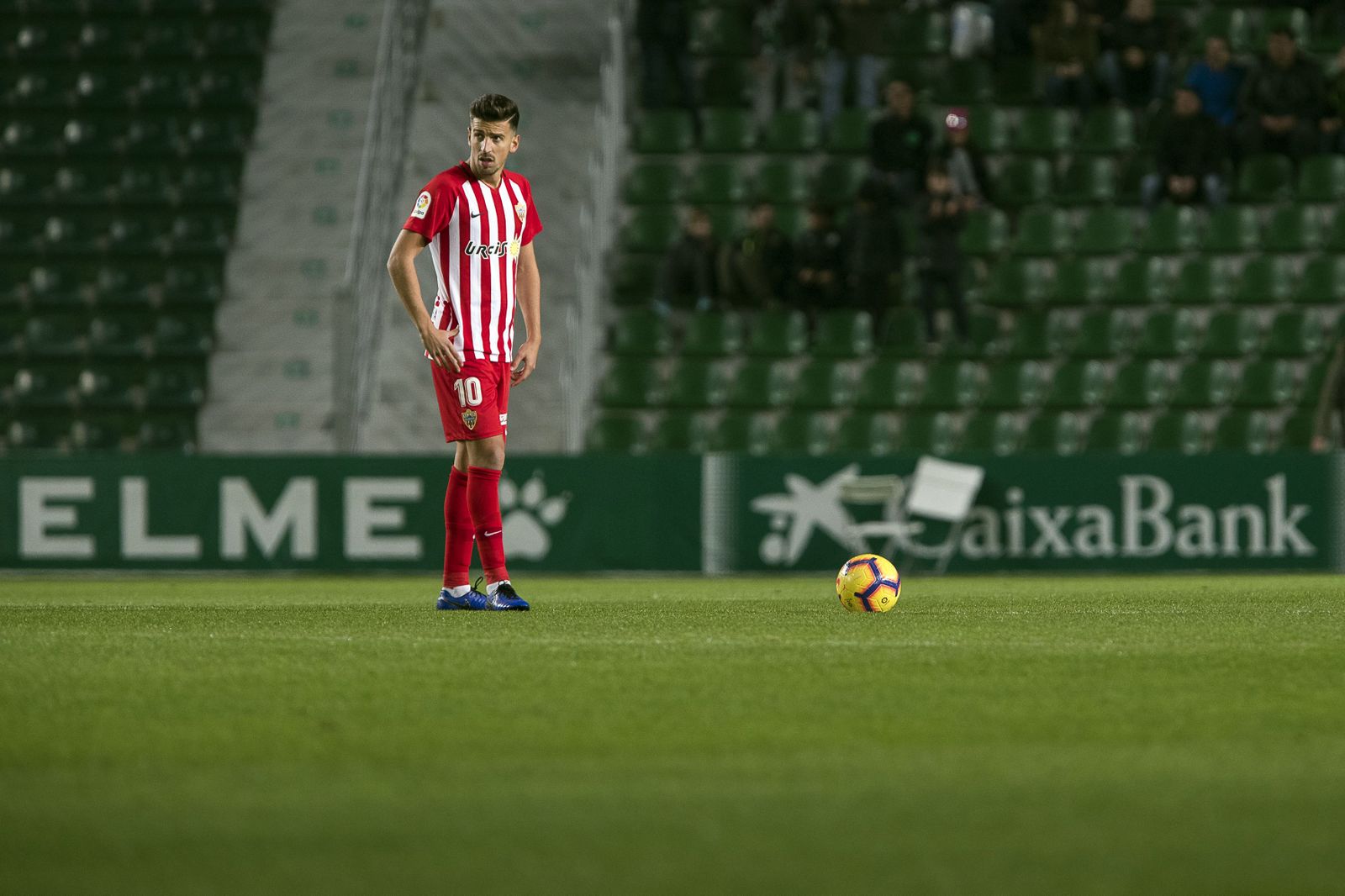 Empate del Almería en Elche (2-2)