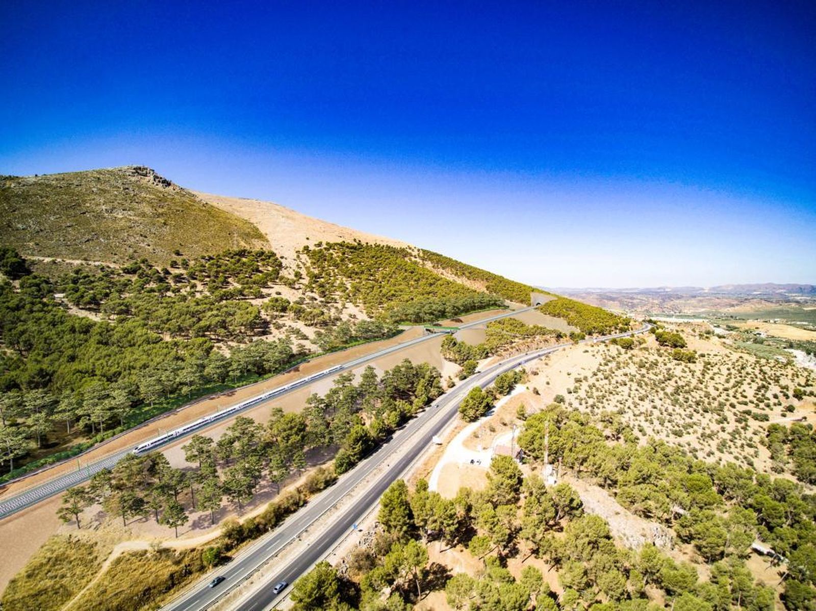 Recreación de la Variante de Loja en su tramo central remitida por Adif al Ayuntamiento de la localidad