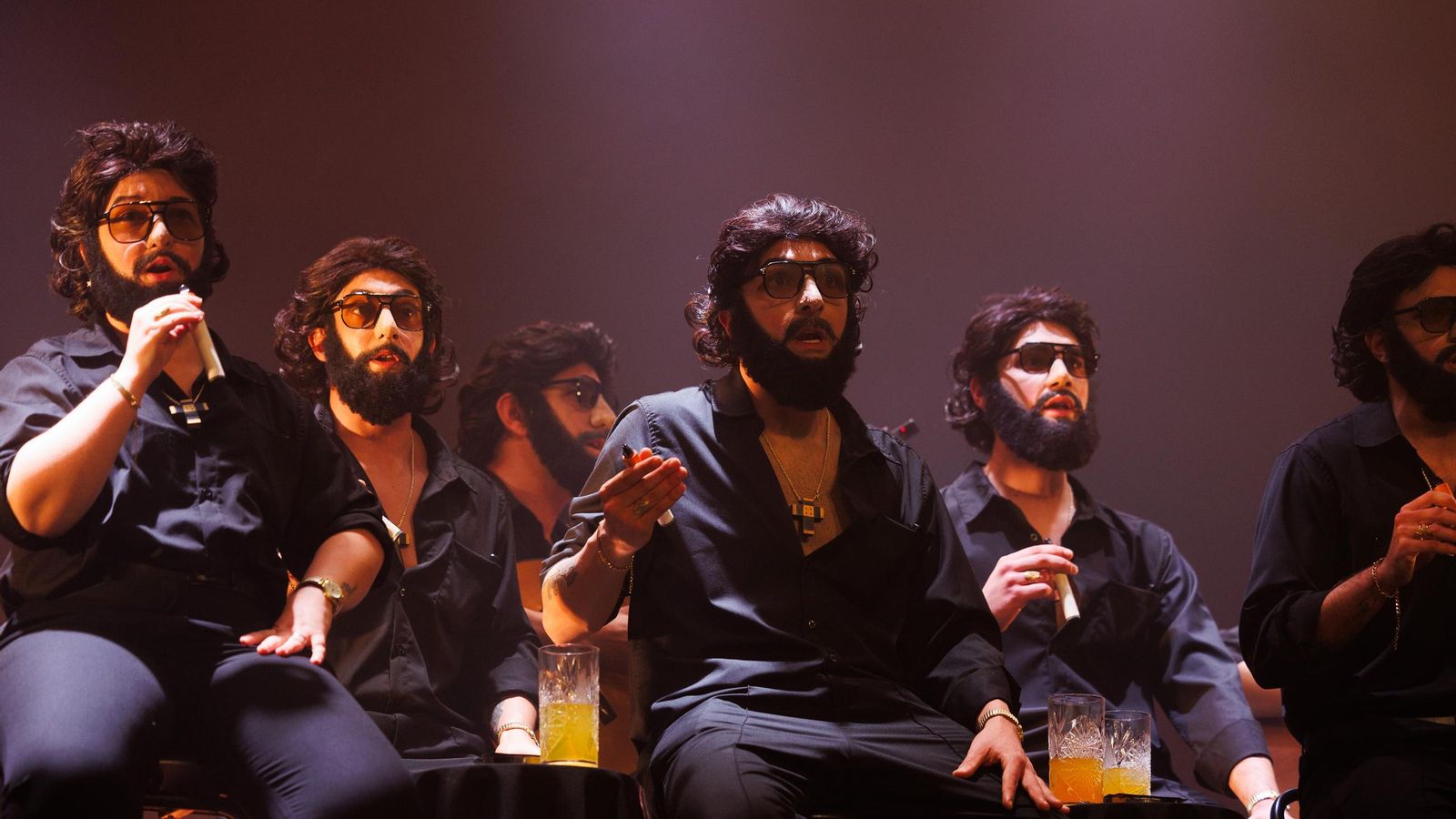 Búscate entre las mejores imágenes de la final del COAC 2025 del Carnaval de Cádiz