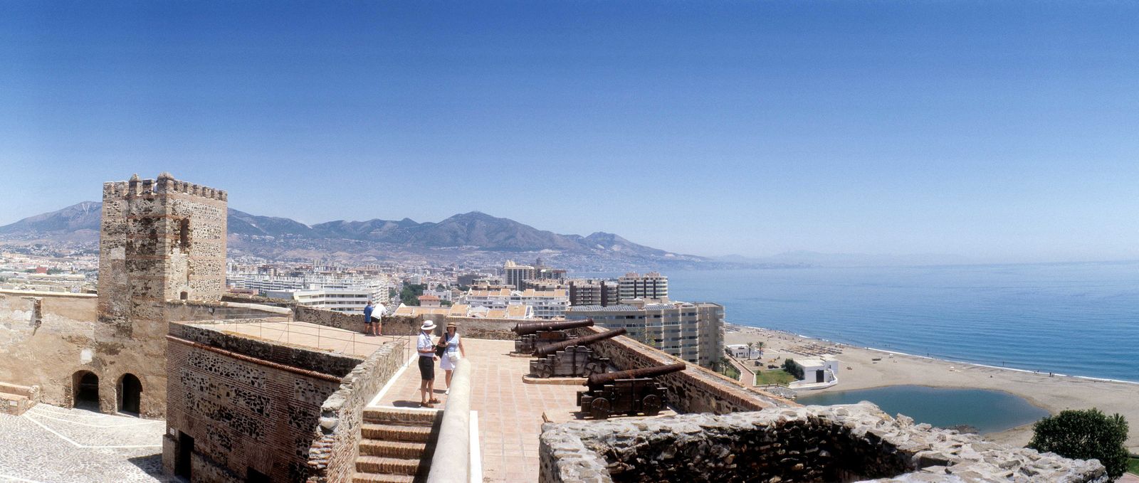 Vista del castillo Sohail de Fuengirola.