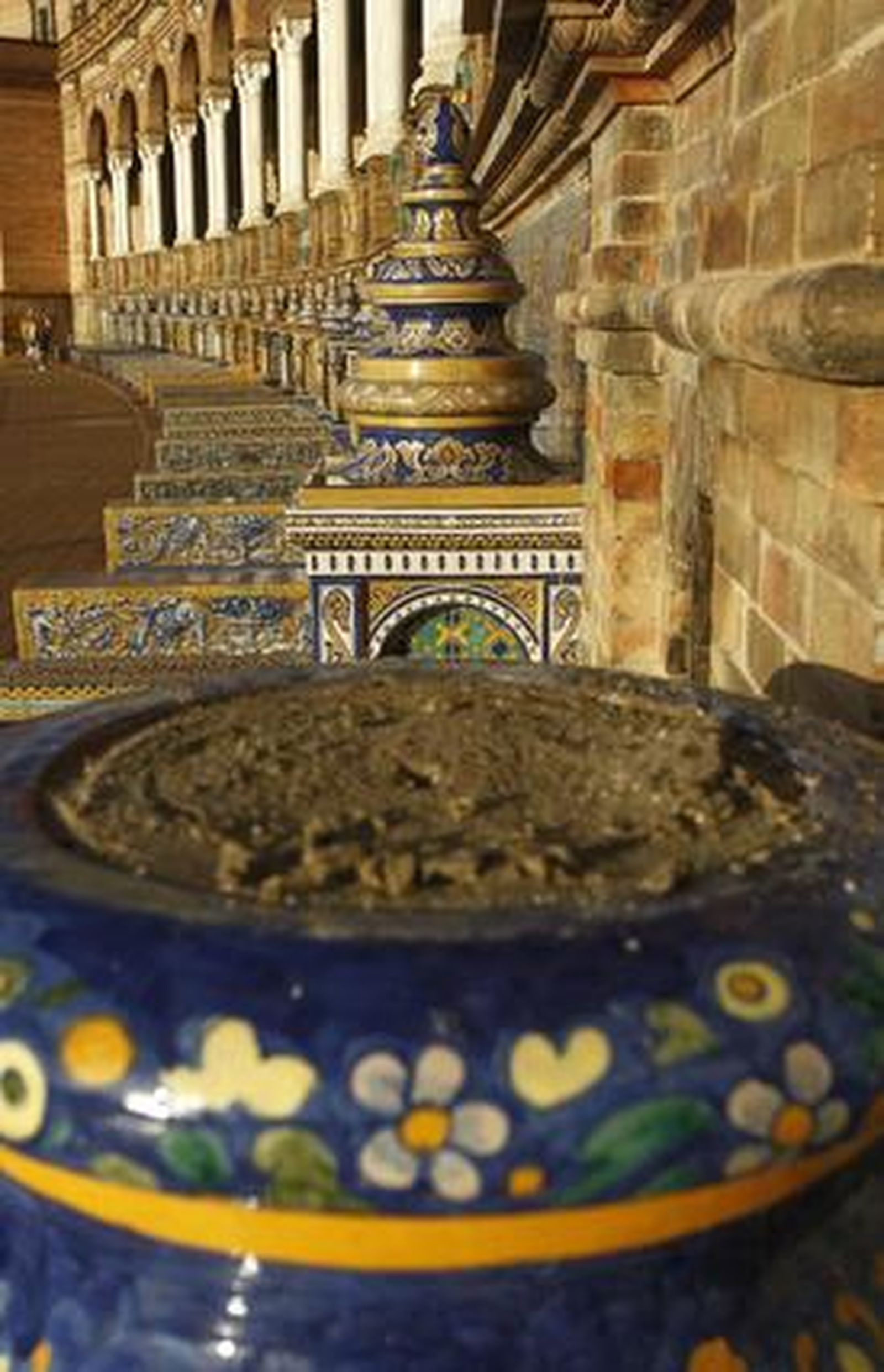 Estado de la Plaza España tras un mes de su inauguración. 

Foto: Antonio Pizarro
