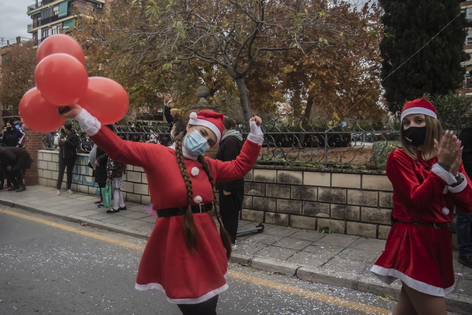 Fotos de las cabalgatas de Papá Noel en Granada