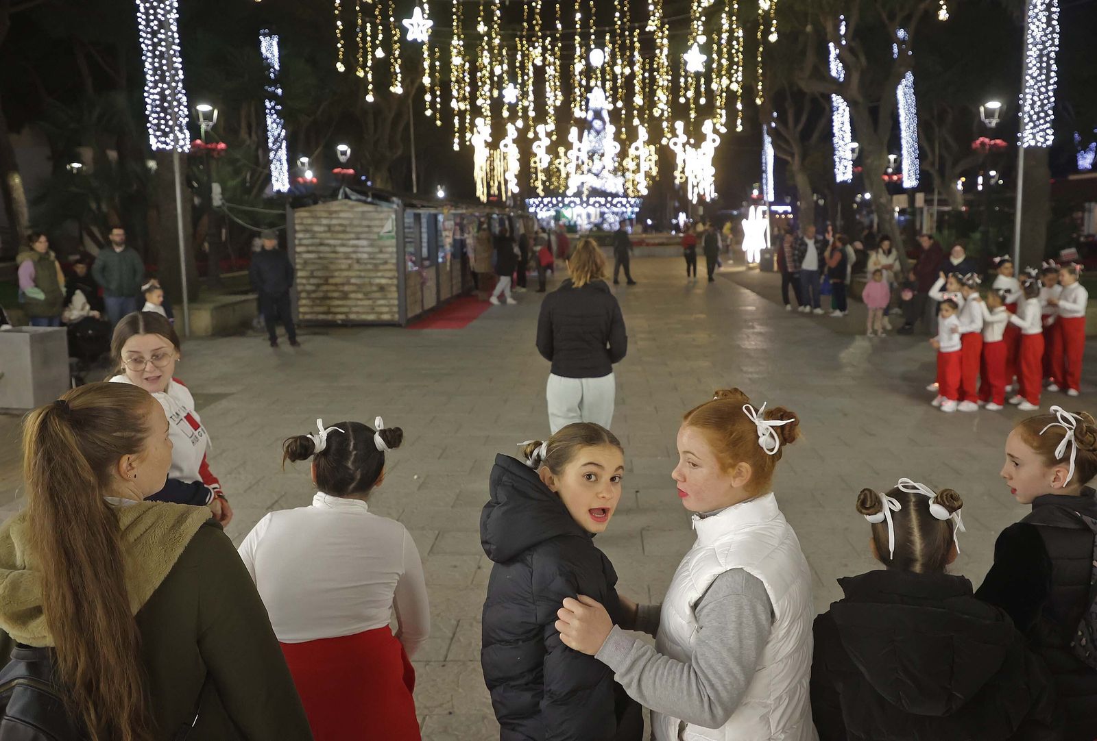 El alumbrado navideño de San Roque, en imágenes