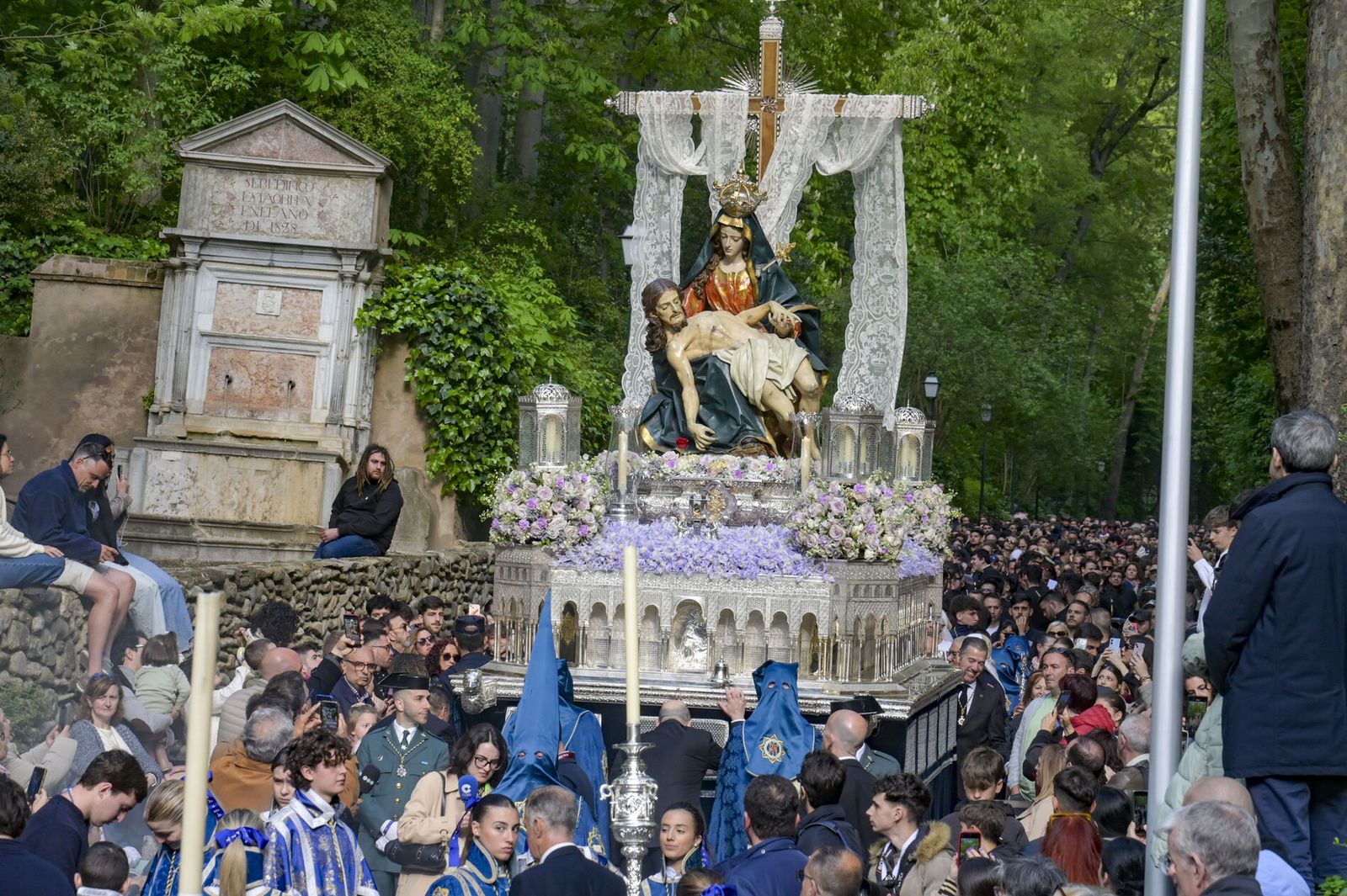 Las mejores imágenes del Sábado Santo de Granada