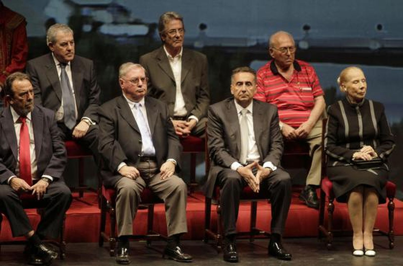 Una parte de los galardonados en un momento del acto.

Foto: Antonio Pizarro, Victoria Hidalgo