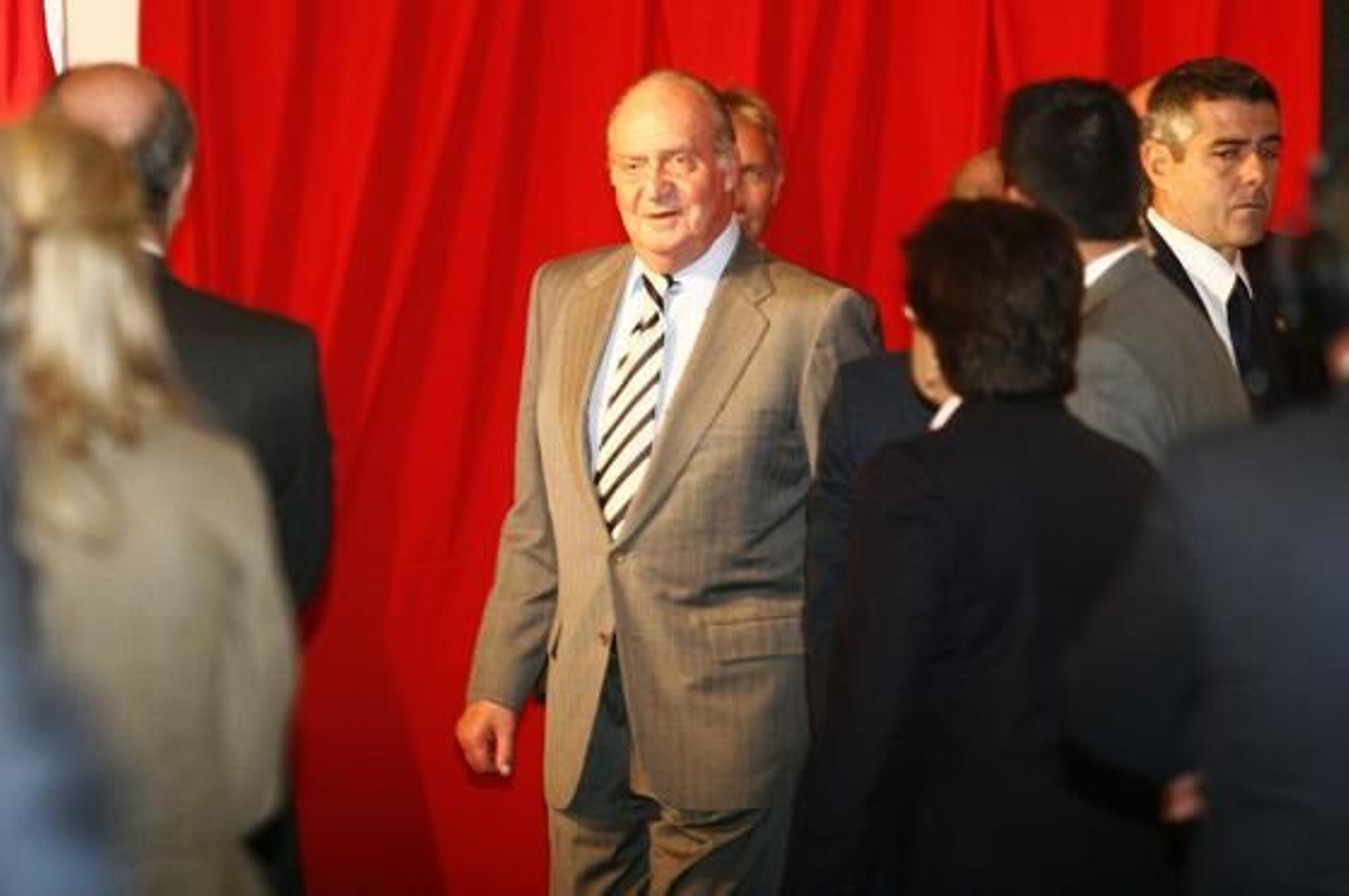 El rey Juan Carlos inaugura la ampliación de la refinería de Cepsa La Rábida. / Alberto Domínguez