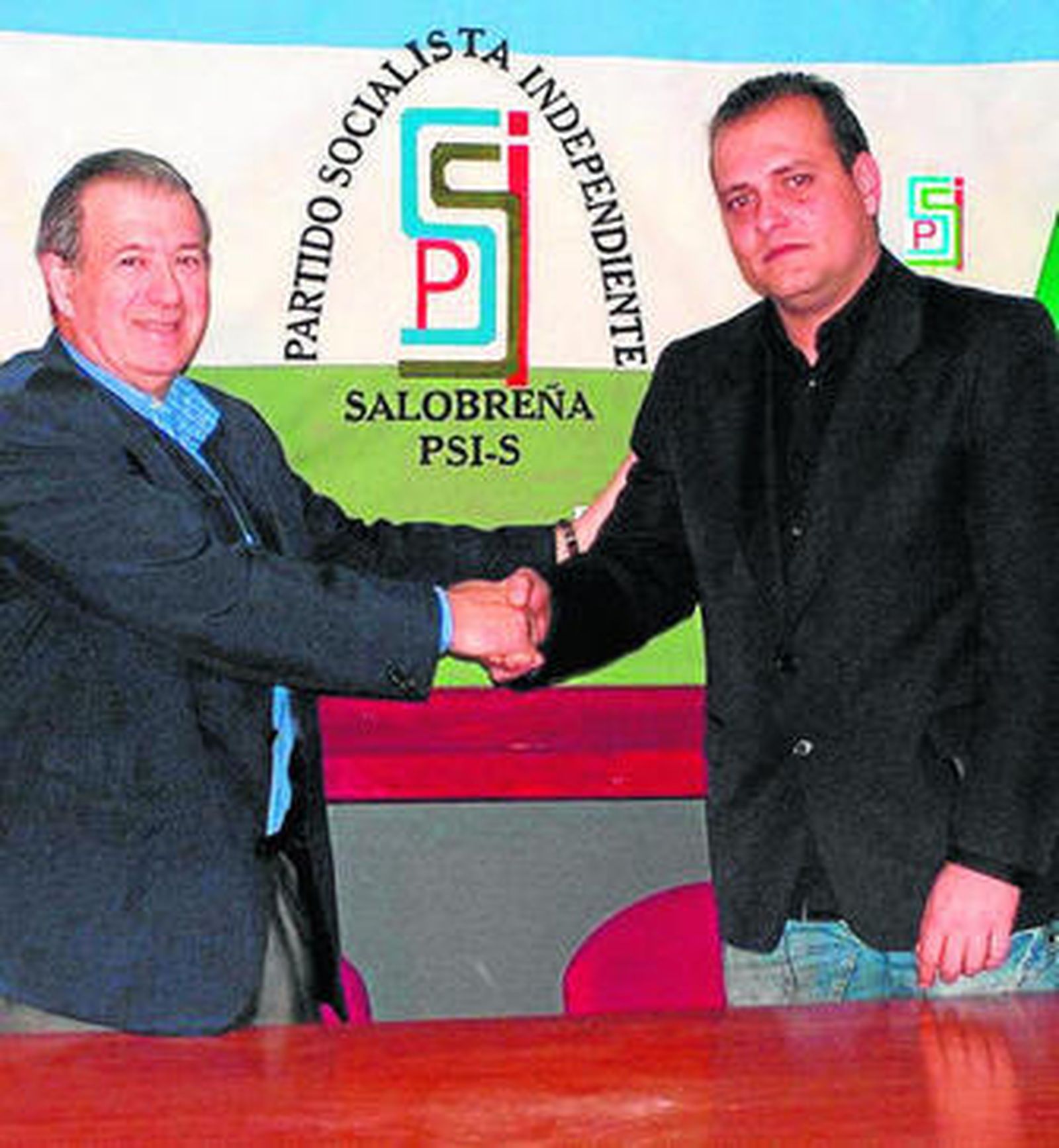 Manuel Pérez Cobos junto a Javier Ortega, su sucesor.