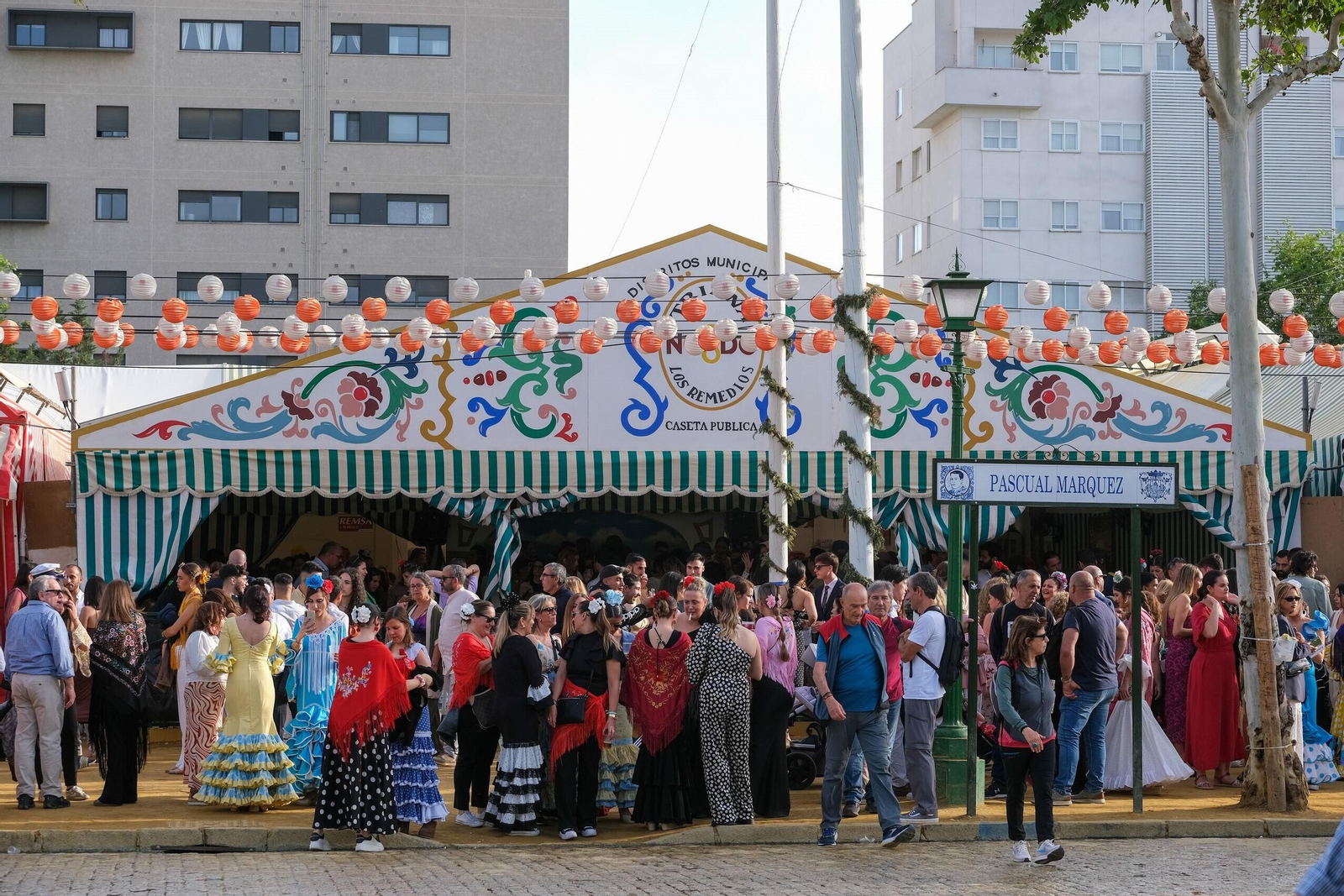 Las calles del real en la reciente Feria de Abril.