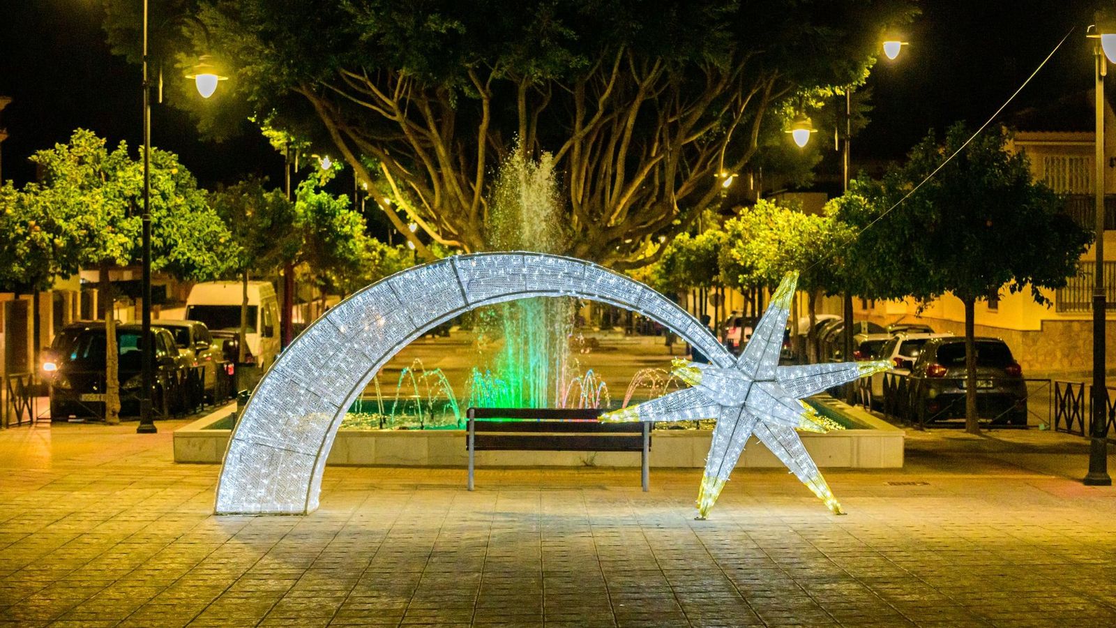 Una estrella fugaz gigante para iluminar el municipio de Vera.