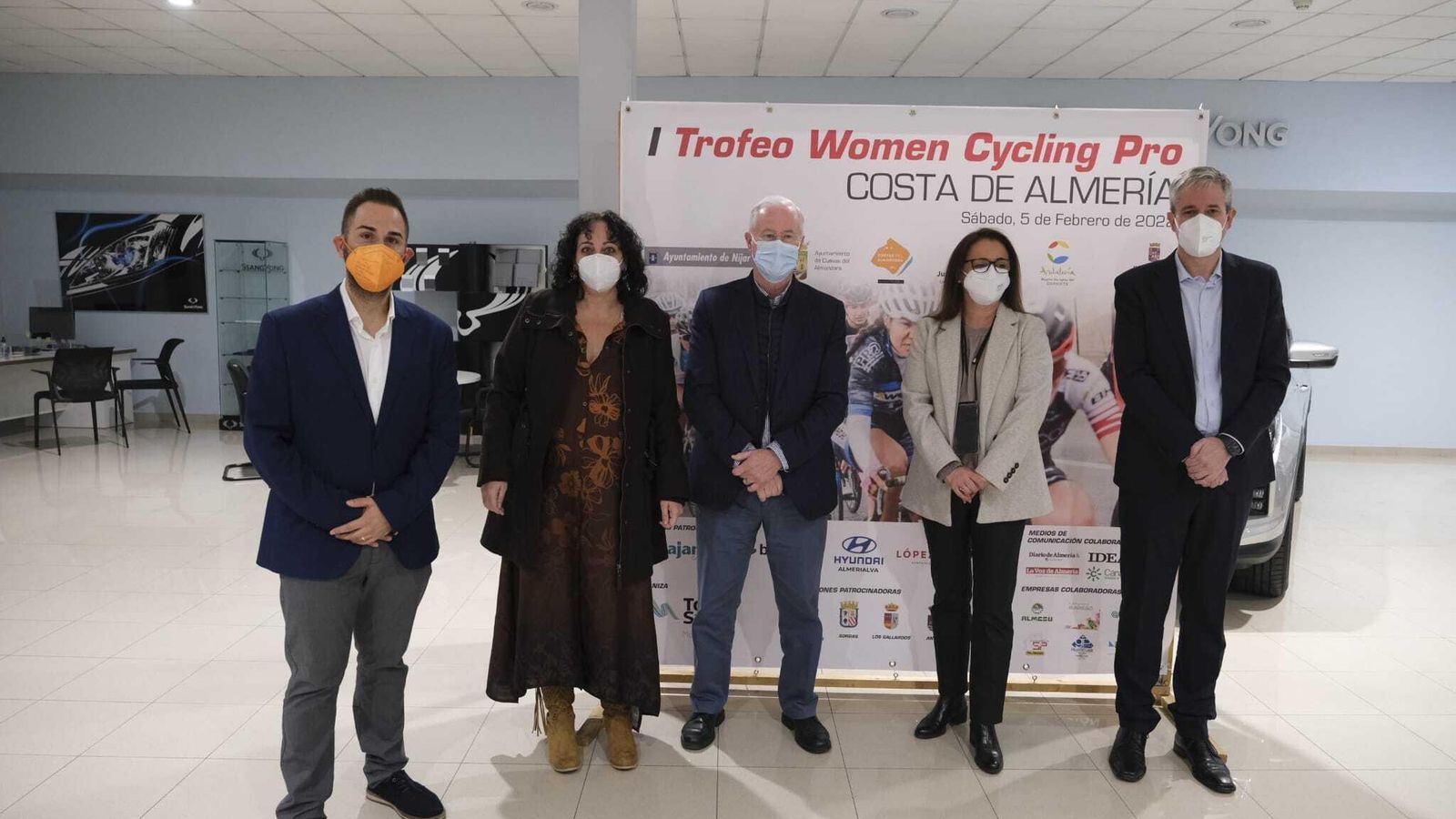 Los colaboradores de la prueba no faltaron a la puesta de largo